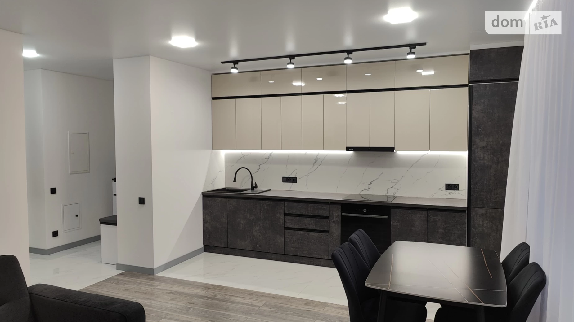 Продается 2-комнатная квартира 69.05 кв. м в Киеве, ул. Александра Олеся, 1 - фото 3