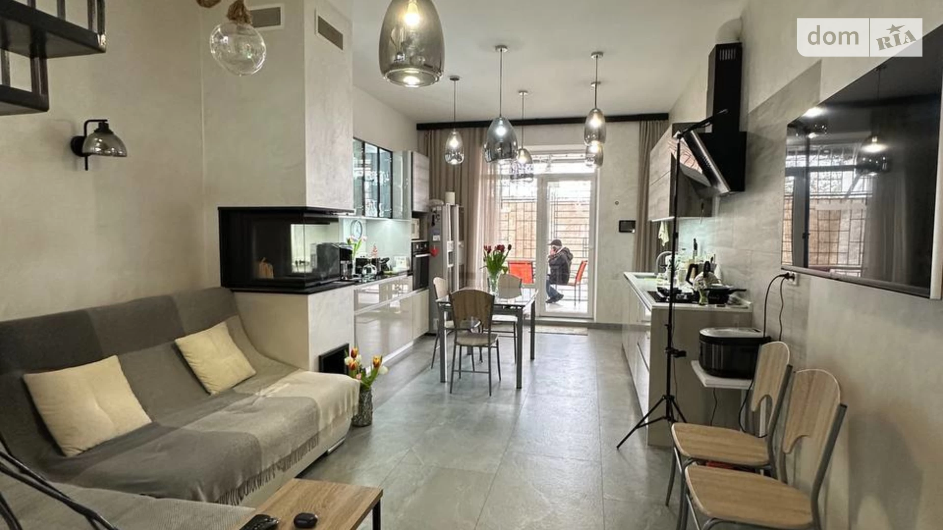 Продается дом на 2 этажа 219.9 кв. м с участком, цена: 599000 $ - фото 2