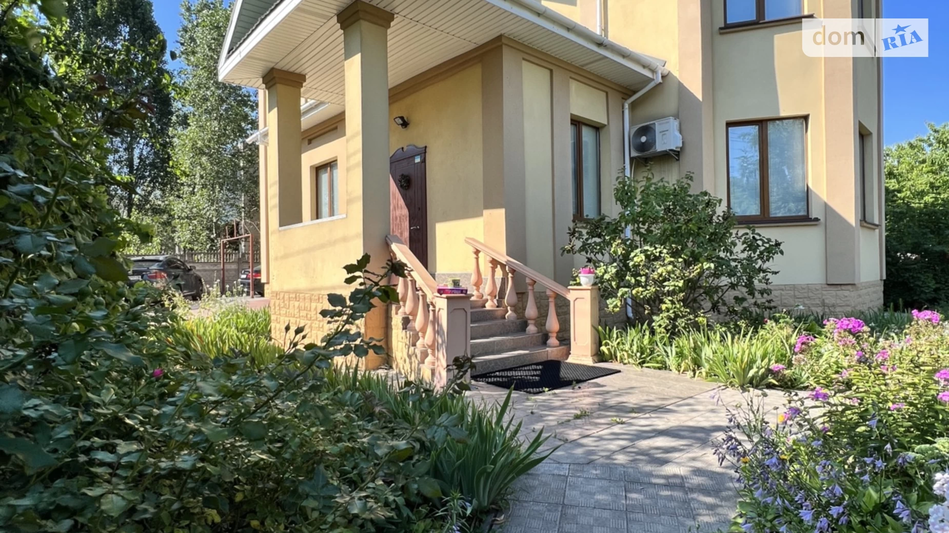 Продается дом на 2 этажа 301.8 кв. м с беседкой, цена: 194990 $ - фото 2