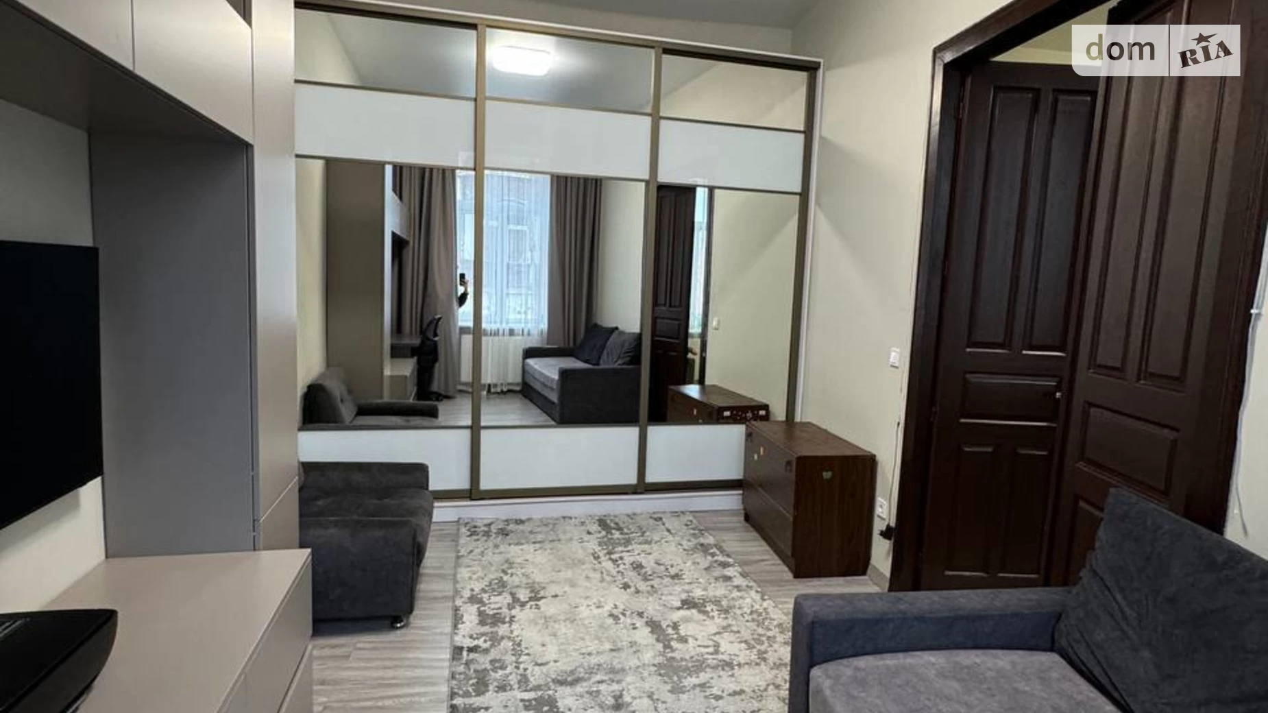 Продается 3-комнатная квартира 85 кв. м в Черновцах, ул. Мицкевича Адама, 1 - фото 5