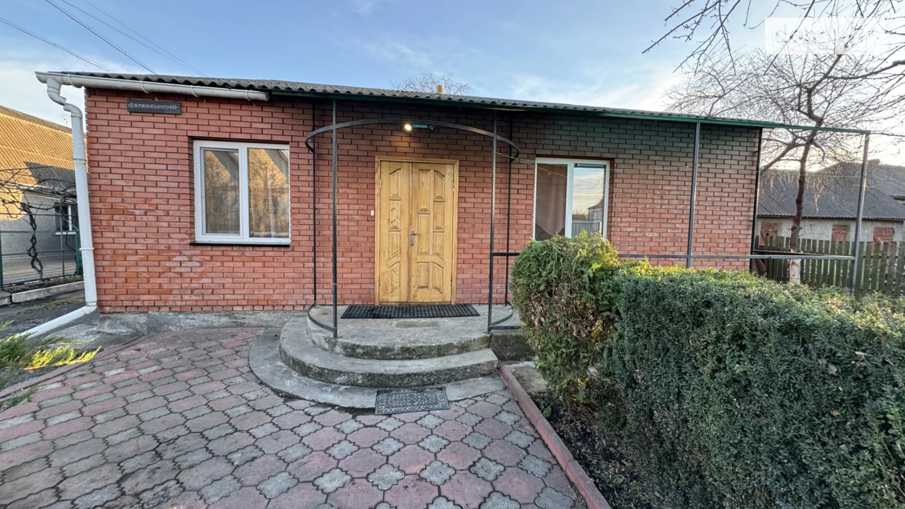 Продается одноэтажный дом 75 кв. м с камином, цена: 50000 $ - фото 2
