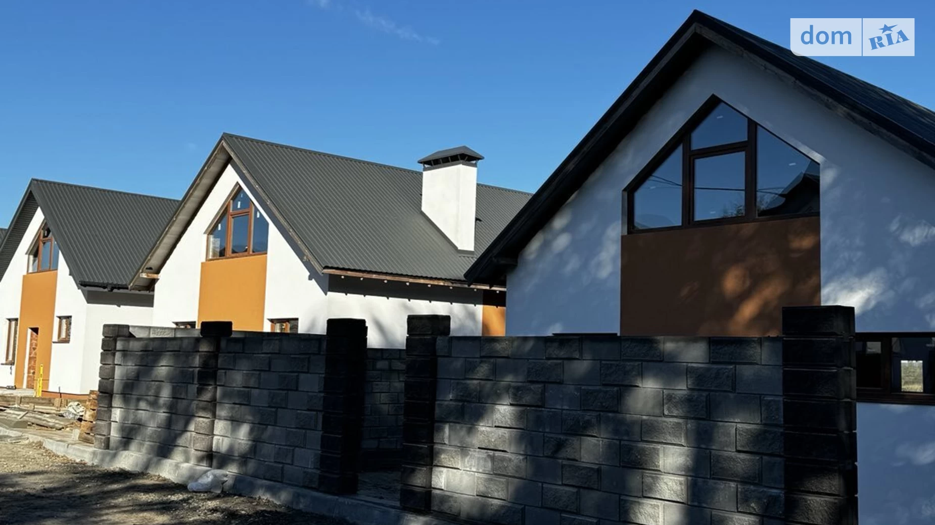 Продается дом на 2 этажа 120 кв. м с камином, цена: 85000 $ - фото 3