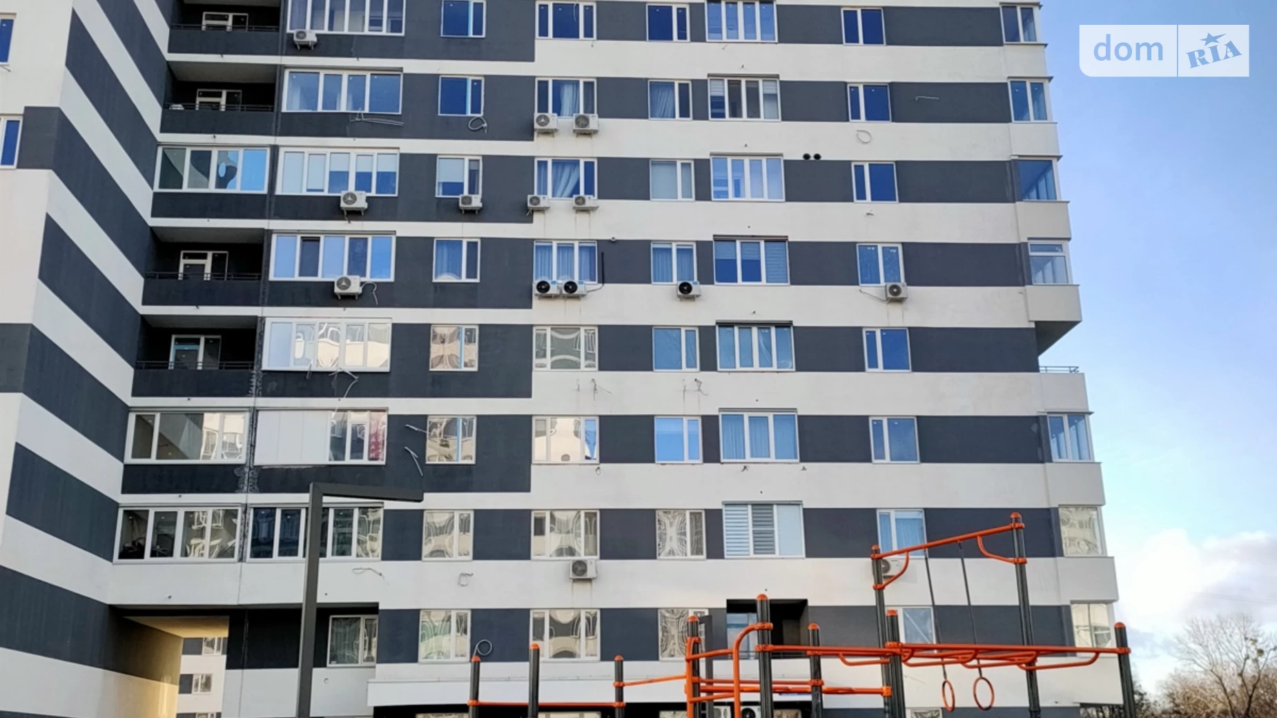 Продается 3-комнатная квартира 94.3 кв. м в, цена: 72000 $ - фото 2