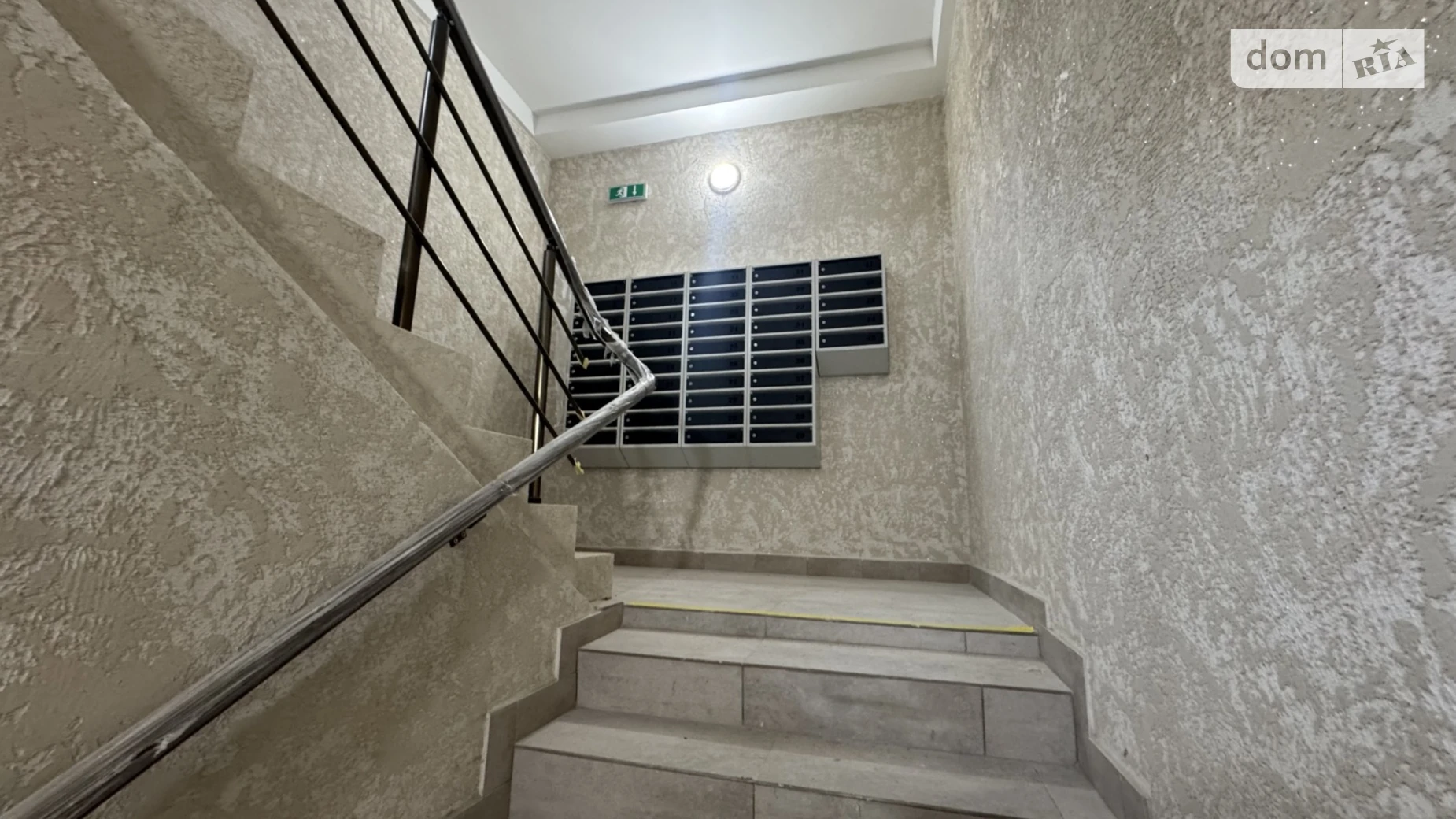 Продается 1-комнатная квартира 49 кв. м в Виннице, просп. Юности, 16В - фото 3