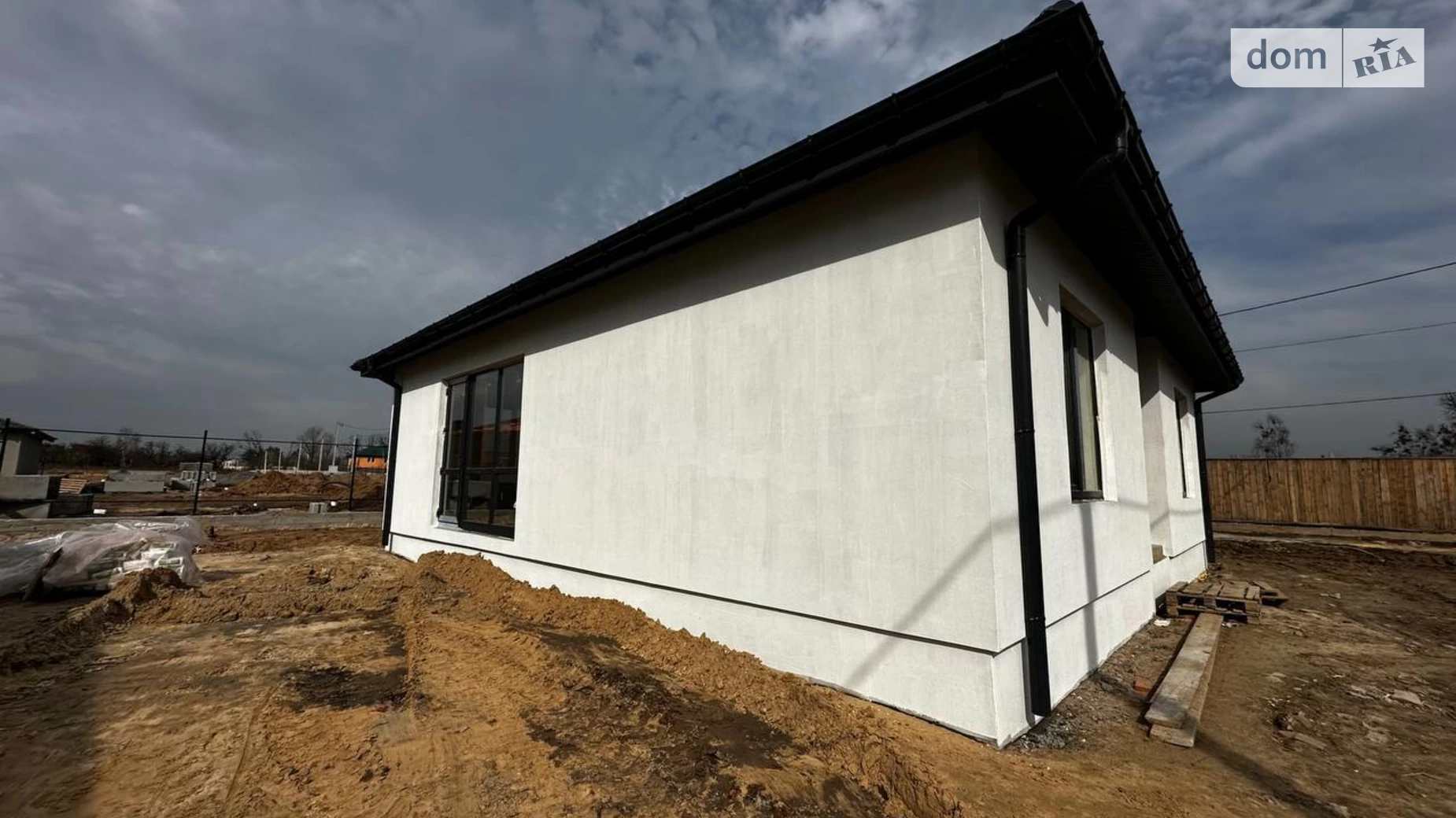 Продается одноэтажный дом 96 кв. м с балконом, цена: 76800 $ - фото 3