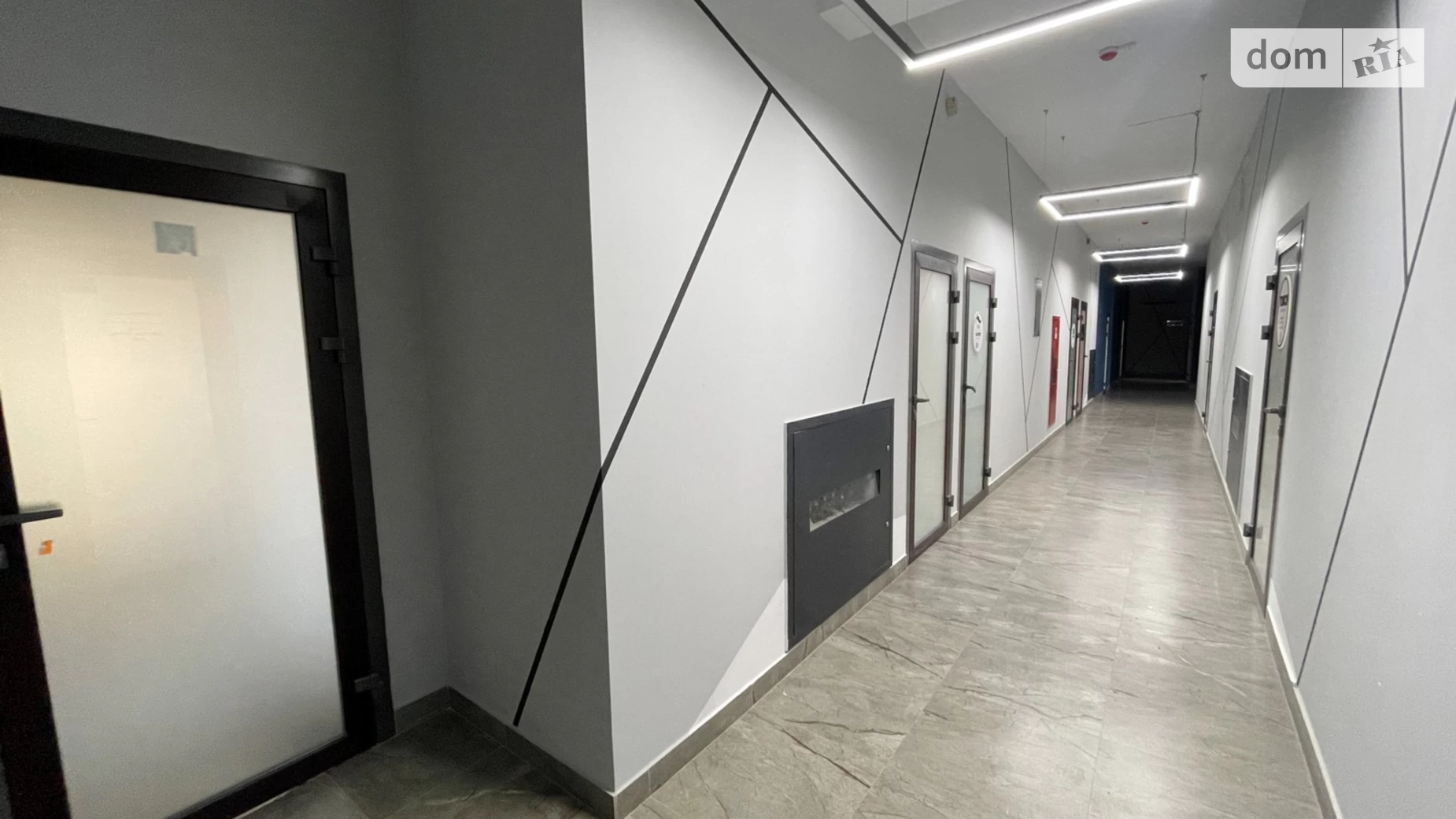 Продається офіс 29 кв. м в бізнес-центрі, цена: 62000 $ - фото 2