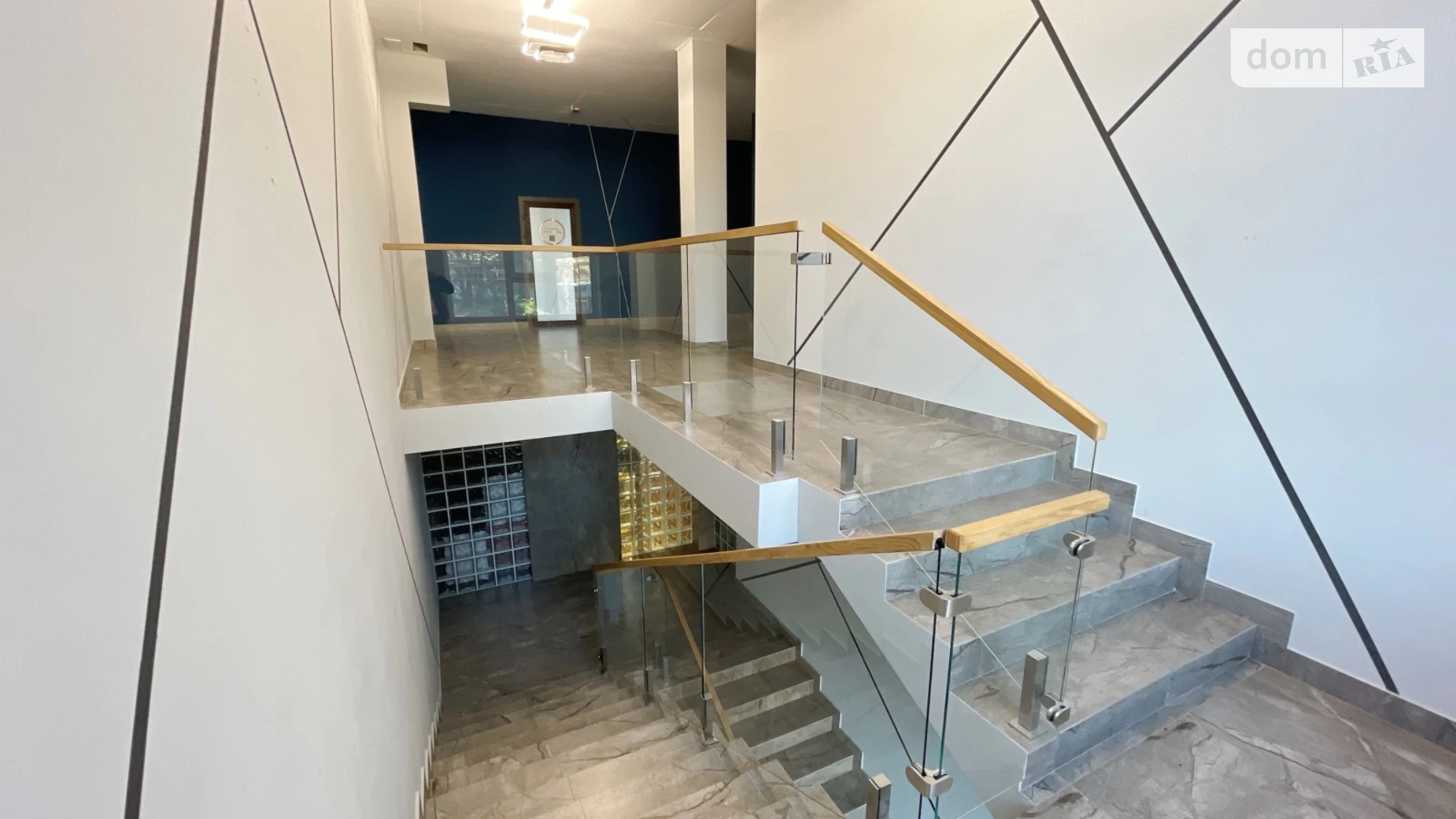 Продається офіс 29 кв. м в бізнес-центрі, цена: 62000 $ - фото 4