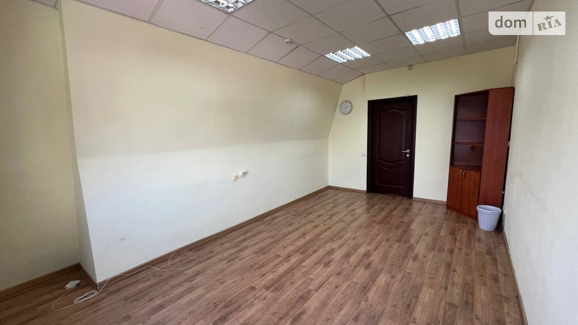 Сдается в аренду офис 21 кв. м в бизнес-центре, цена: 5000 грн - фото 3