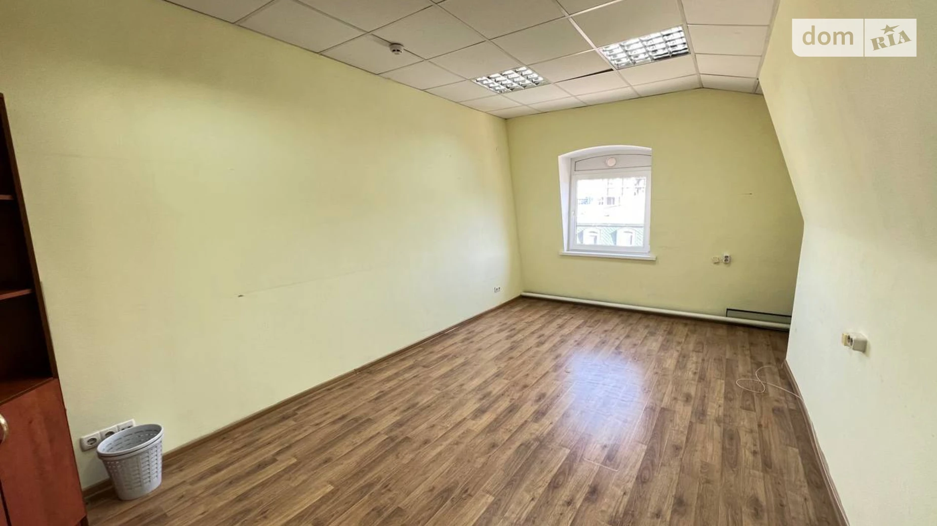 Сдается в аренду офис 21 кв. м в бизнес-центре, цена: 5000 грн - фото 4