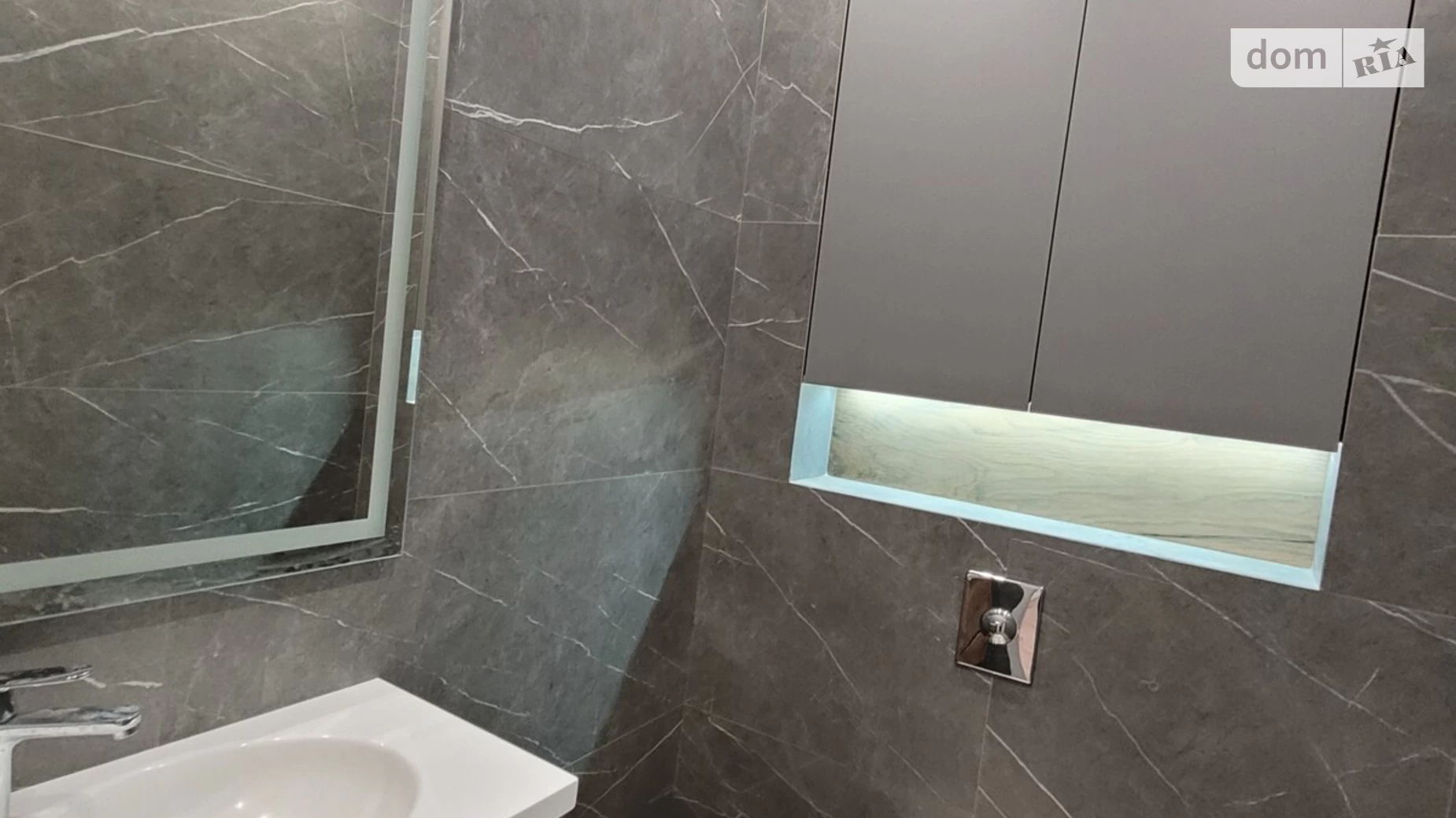 Продается дом на 3 этажа 252 кв. м с камином, цена: 340000 $ - фото 5