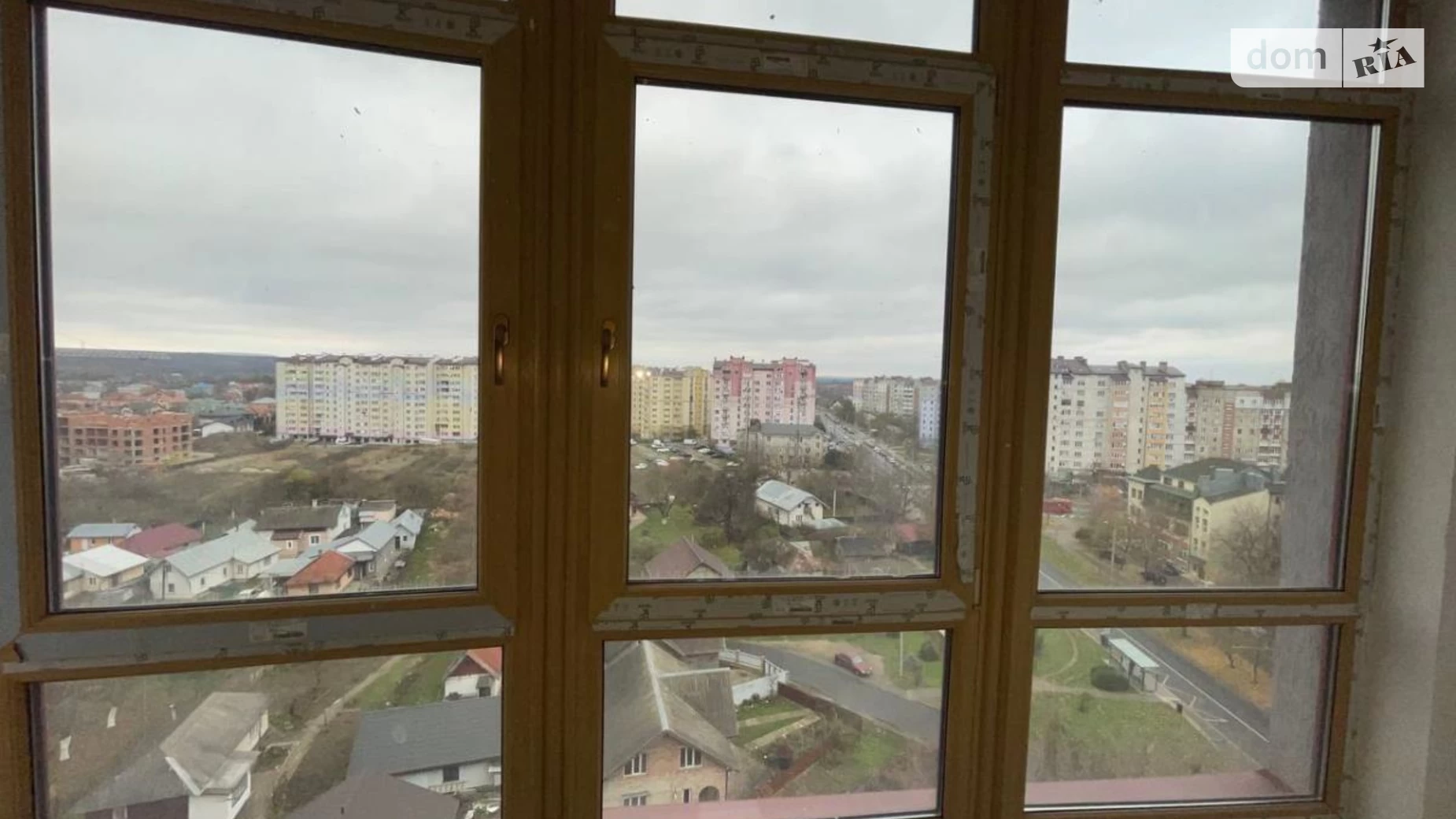 Продается 2-комнатная квартира 64 кв. м в Ивано-Франковске, ул. Симоненко Василия - фото 2