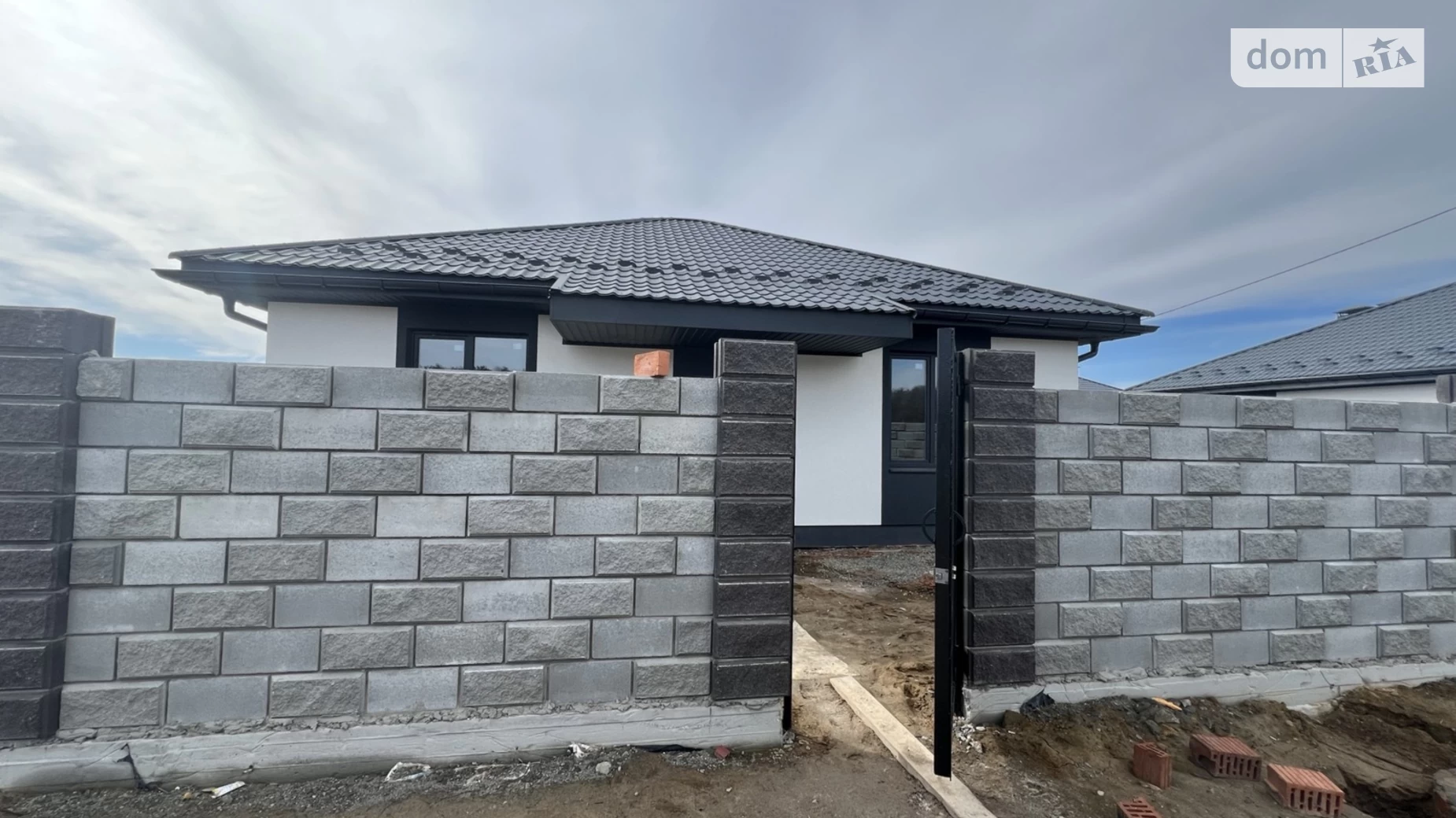 Продается одноэтажный дом 89 кв. м с верандой, цена: 72000 $ - фото 2