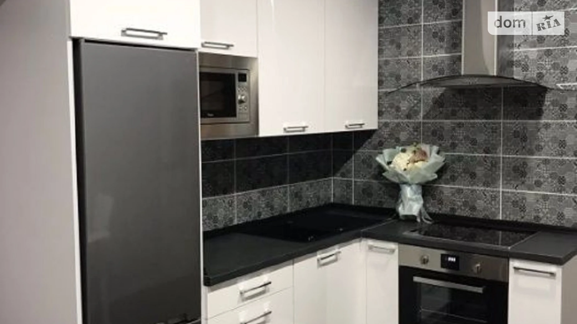 Сдается в аренду 1-комнатная квартира 48 кв. м в Львове, ул. Трускавецкая - фото 2