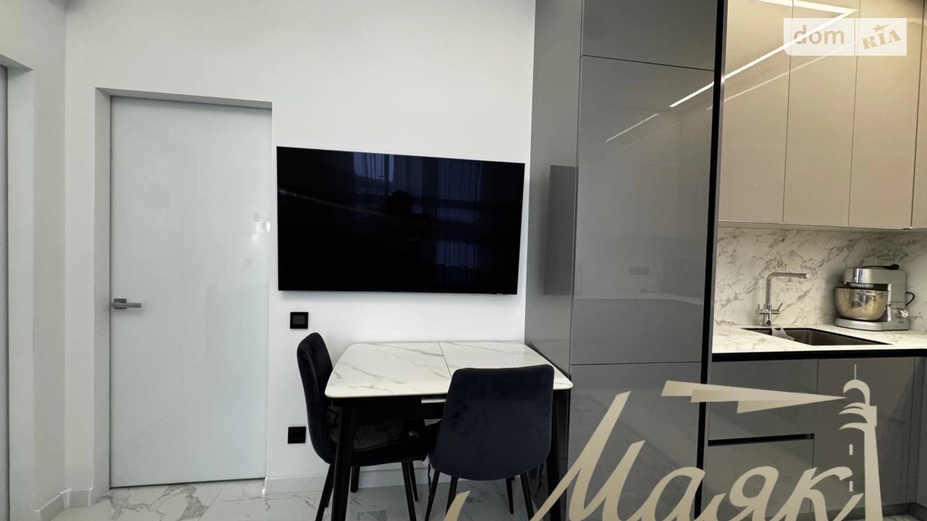Продается 1-комнатная квартира 53 кв. м в Киеве, ул. Предславинская - фото 4