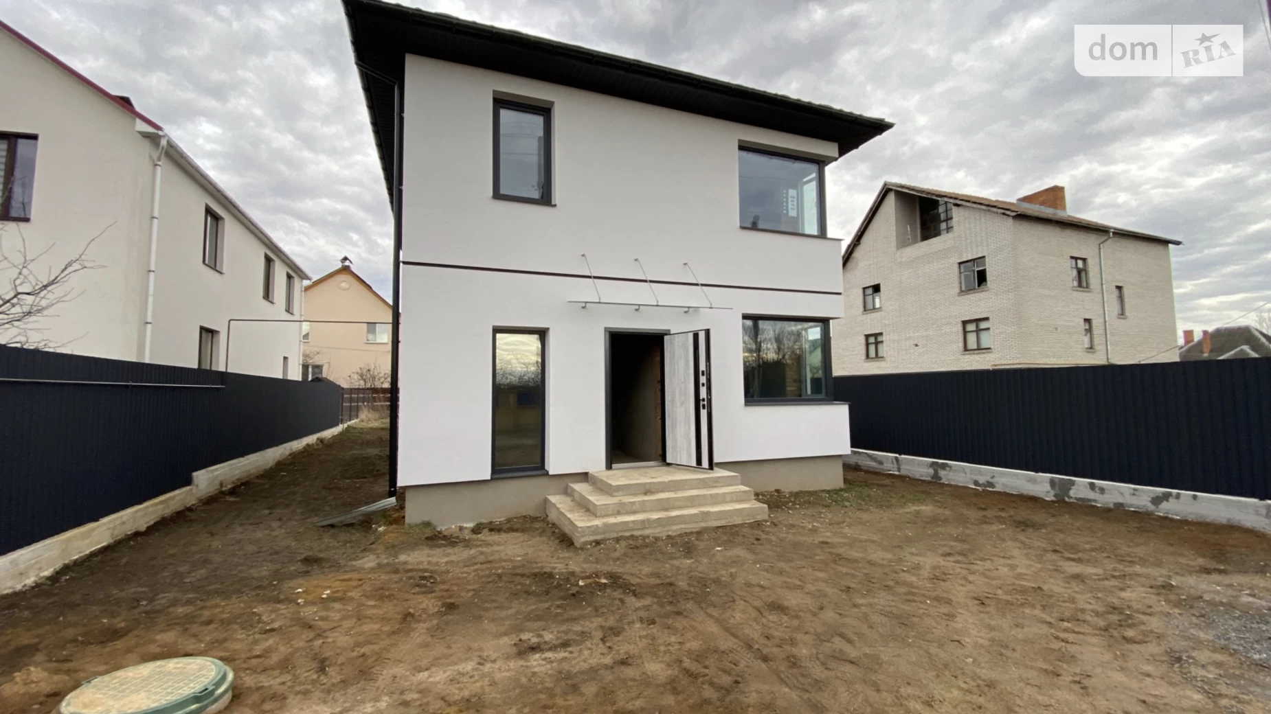 Продается дом на 2 этажа 120 кв. м с верандой, цена: 122000 $ - фото 2