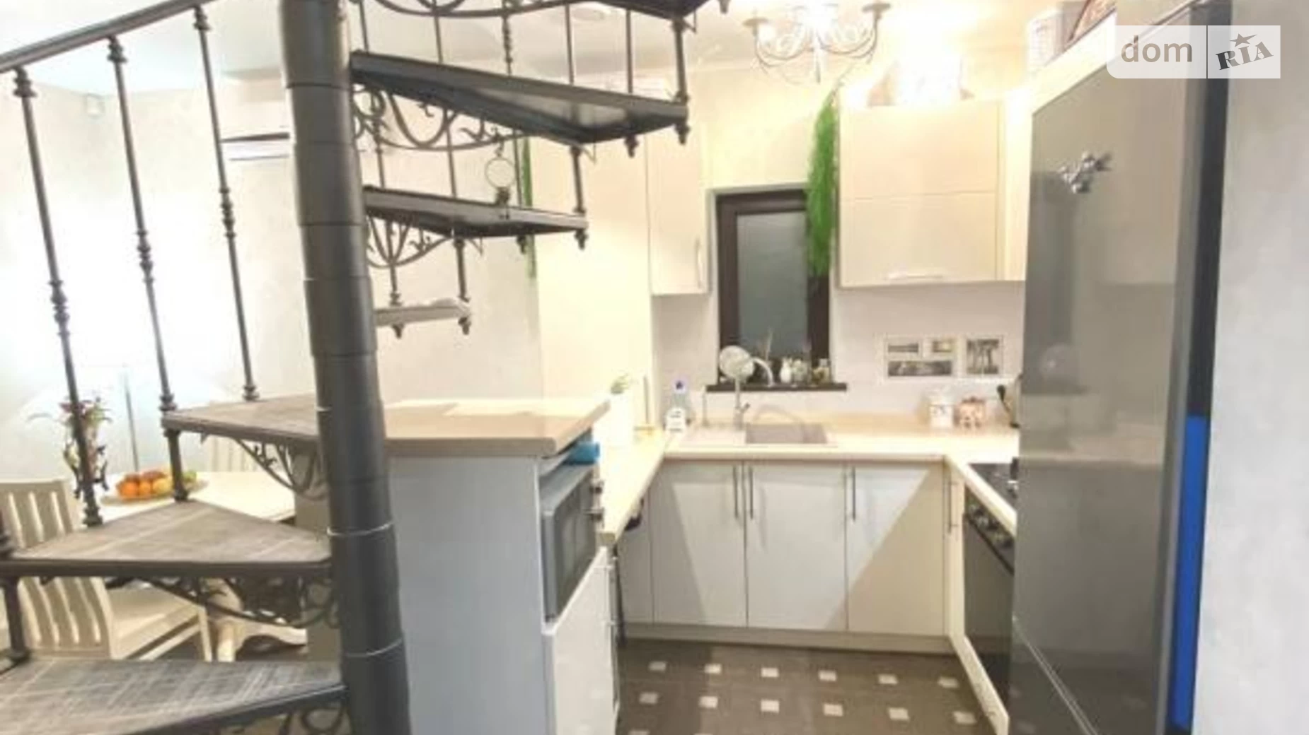 Продается дом на 2 этажа 90 кв. м с балконом, цена: 115000 $ - фото 3