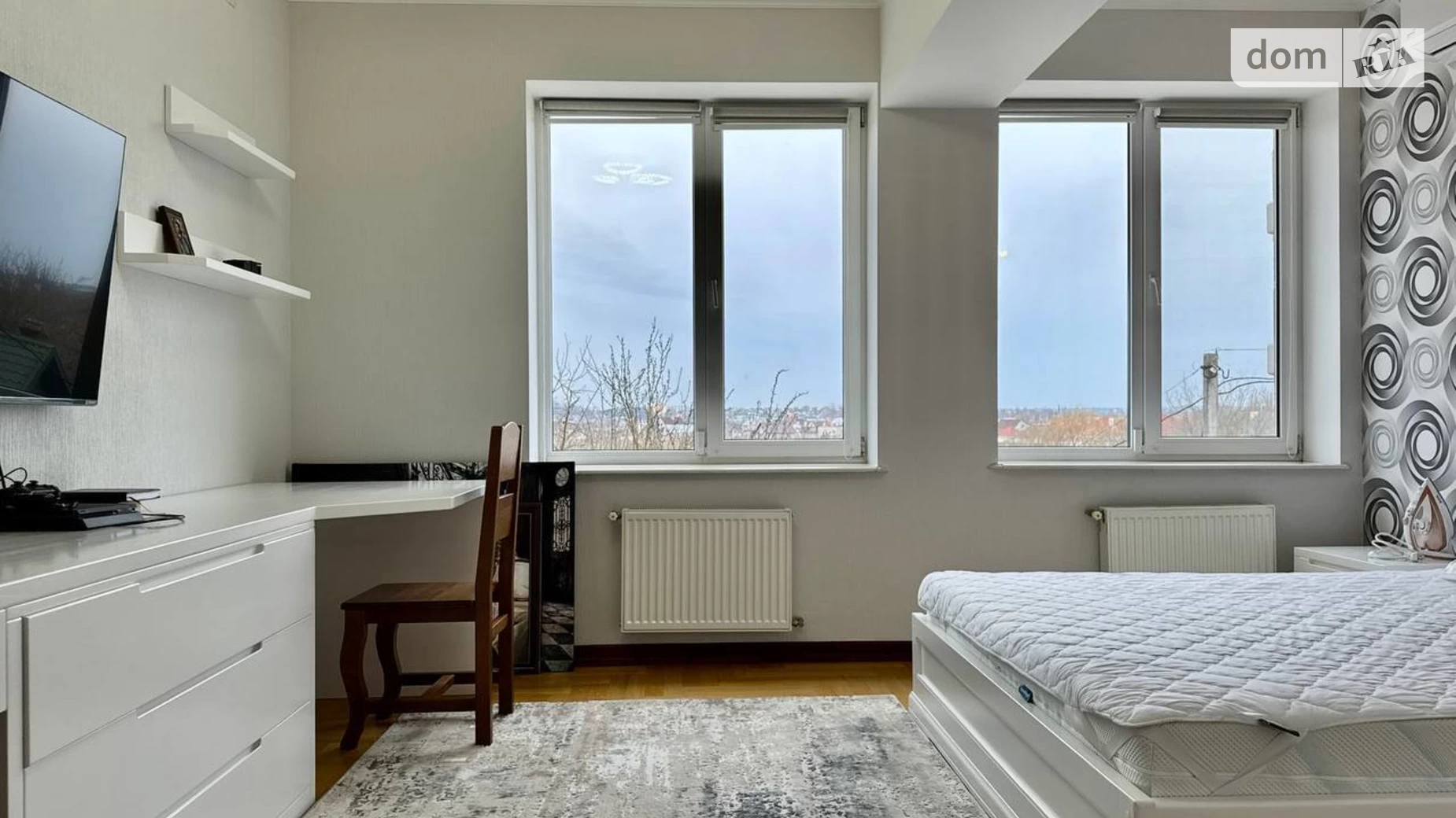 Продается 2-комнатная квартира 79 кв. м в Ровно, ул. Котляревского, 13 - фото 3