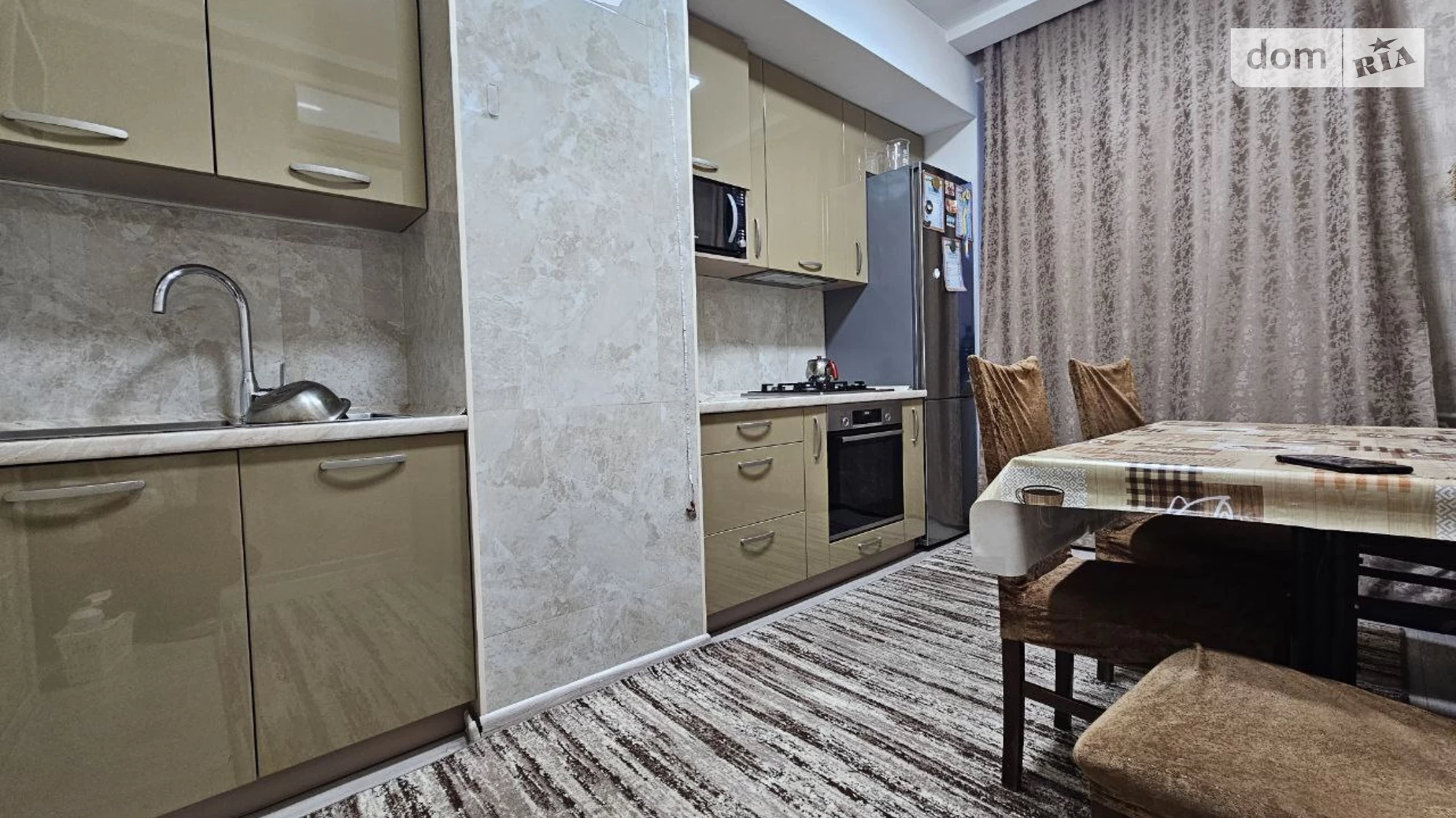 Продается 3-комнатная квартира 79.6 кв. м в Днепре, цена: 53000 $ - фото 2