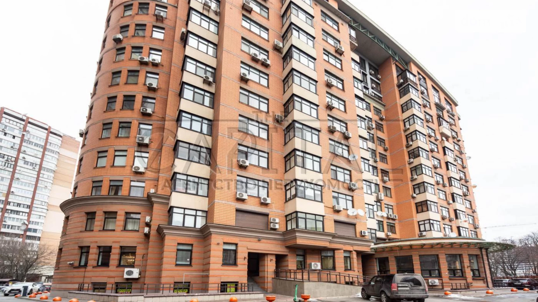 Продается помещения свободного назначения 295.3 кв. м в 13-этажном здании, цена: 230000 $ - фото 2