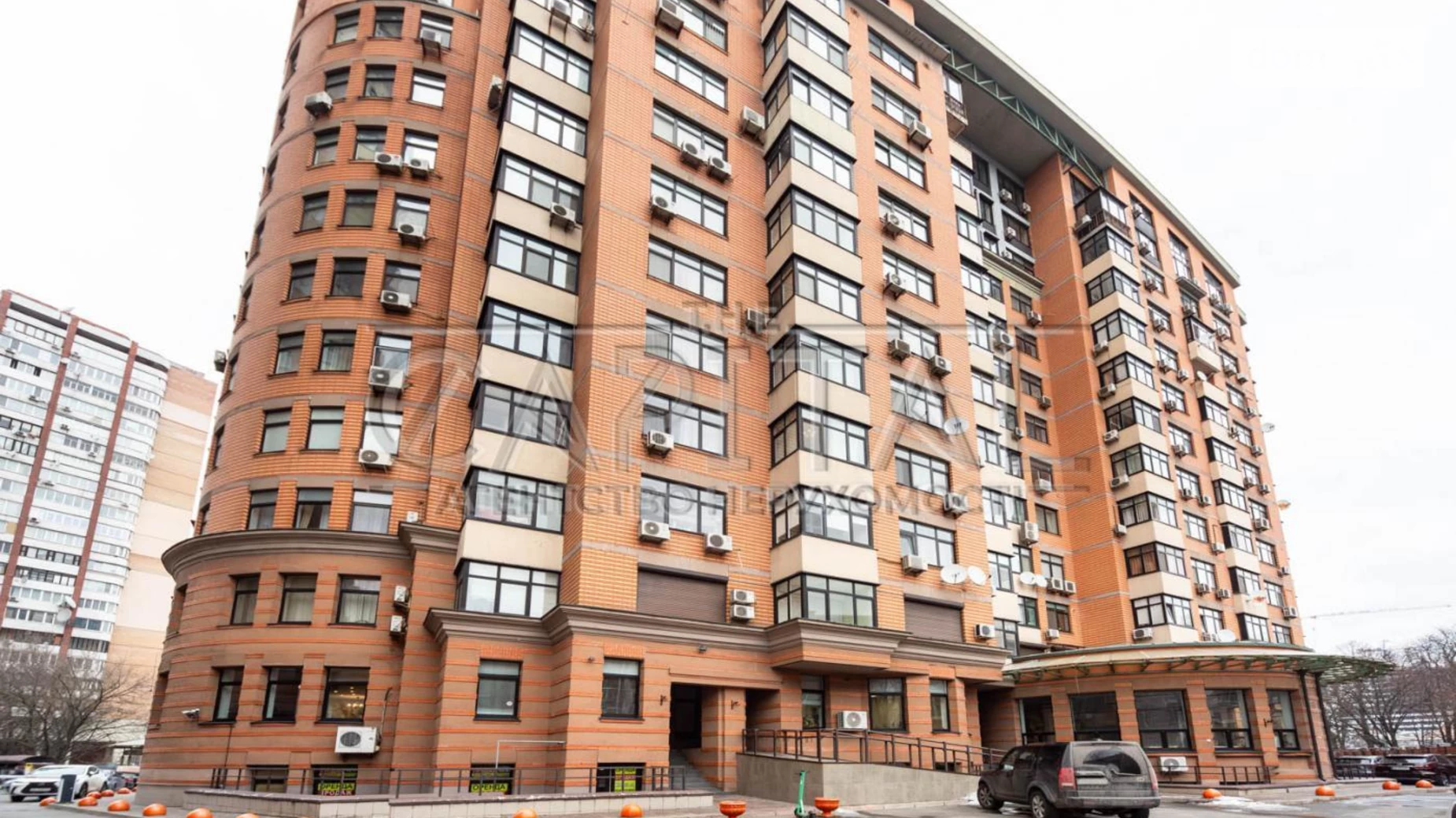 Продается помещения свободного назначения 295.3 кв. м в 13-этажном здании, цена: 230000 $ - фото 2