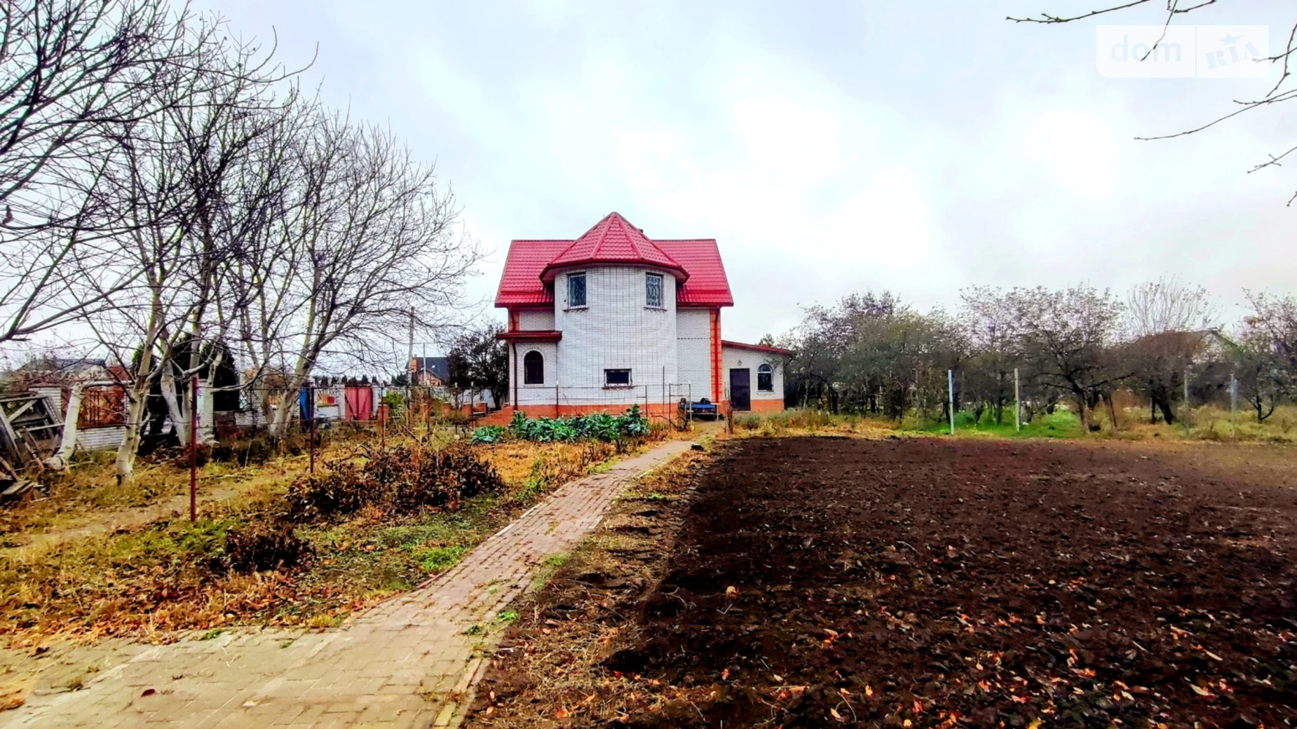 Продается дом на 2 этажа 255 кв. м с садом, цена: 155000 $ - фото 4
