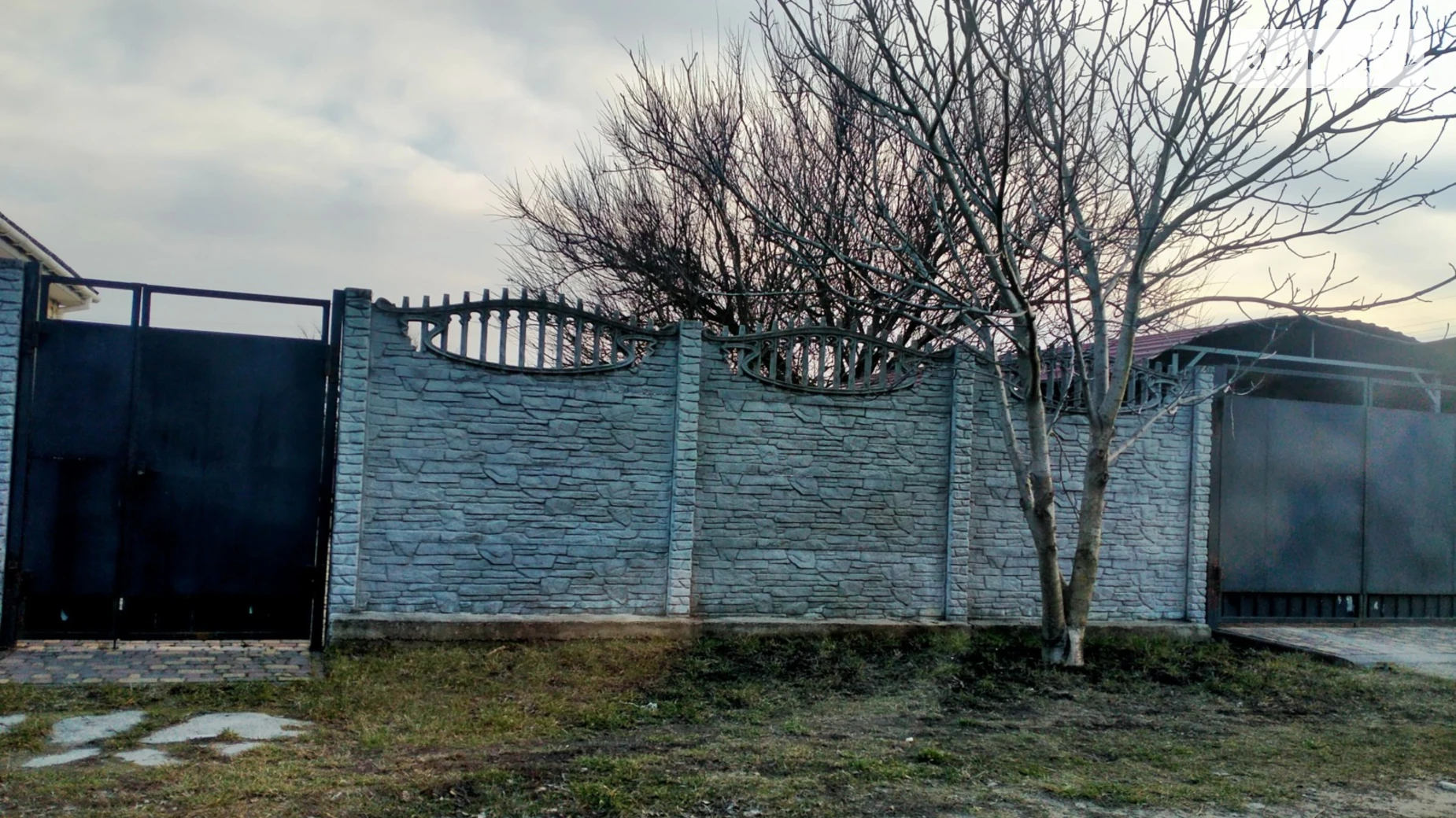 Продается дом на 2 этажа 110 кв. м с бассейном, цена: 55000 $ - фото 2