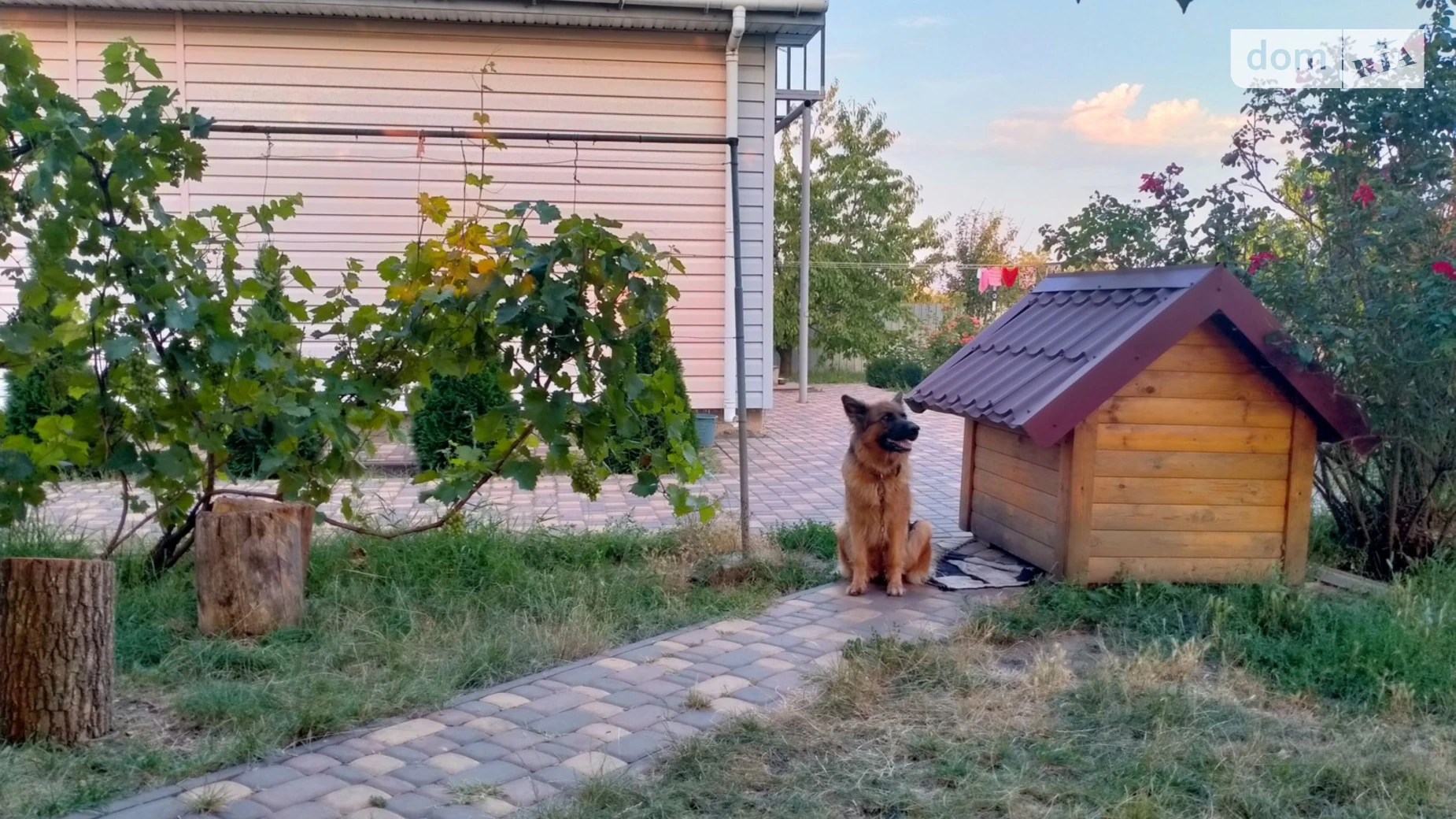 Продается дом на 2 этажа 110 кв. м с бассейном, цена: 55000 $ - фото 4