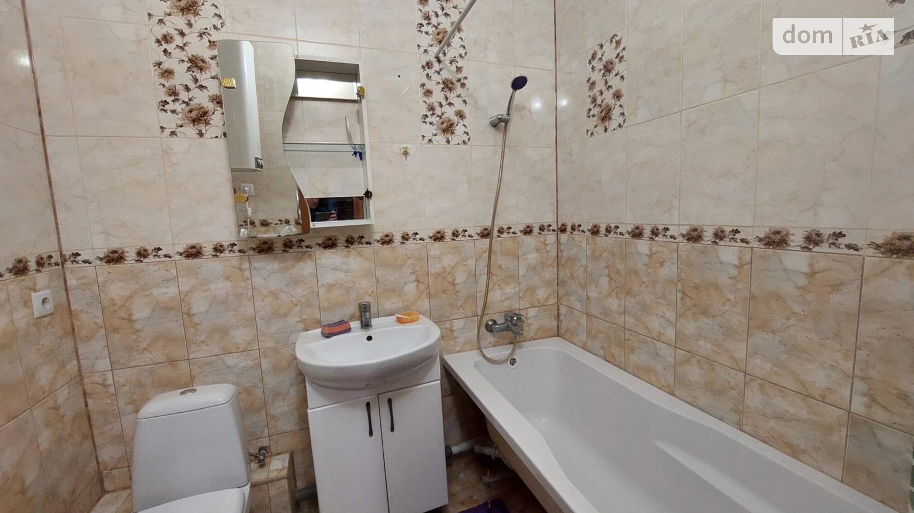 Продается 1-комнатная квартира 56 кв. м в Киеве, ул. Николая Закревского, 42А - фото 2
