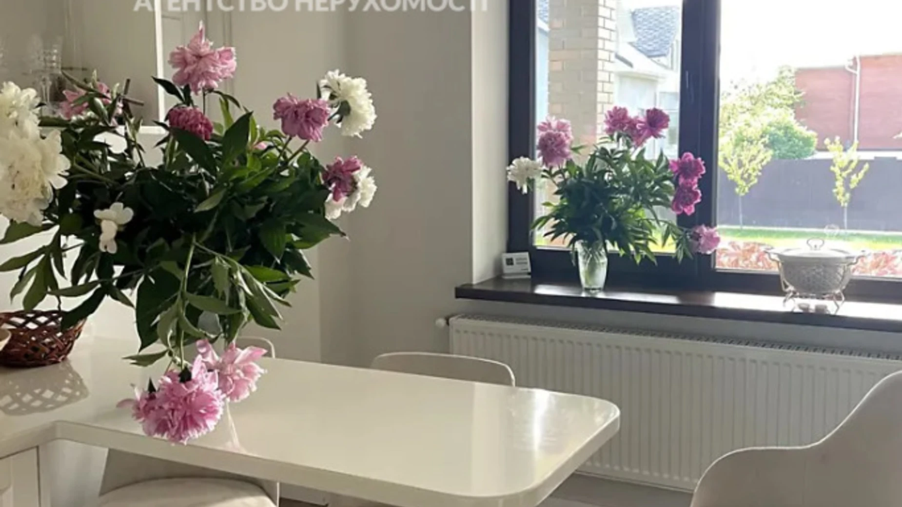 Сдается в аренду дом на 2 этажа 170 кв. м с бассейном, цена: 2200 $ - фото 5