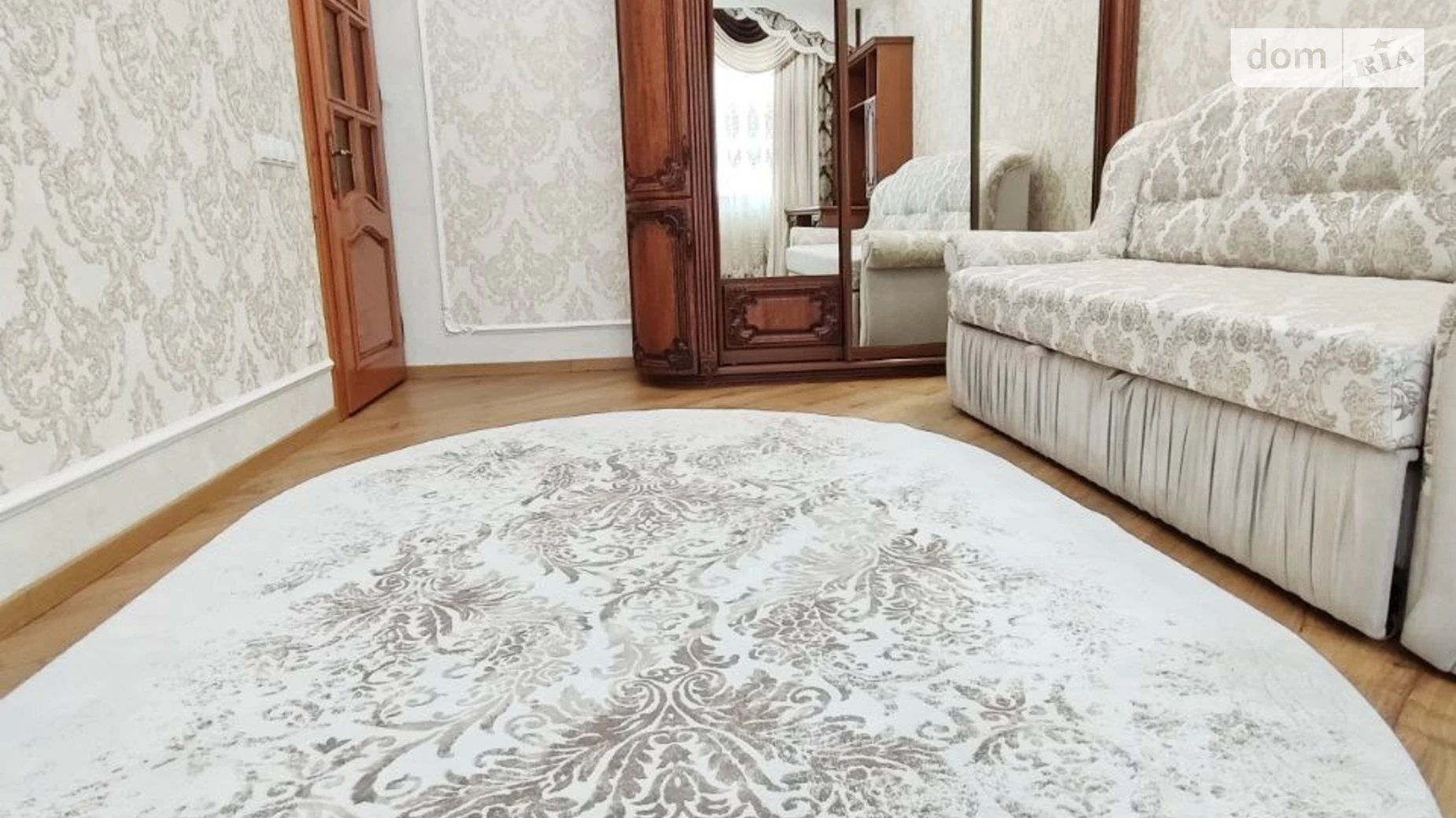Сдается в аренду 2-комнатная квартира 65 кв. м в Черновцах - фото 2