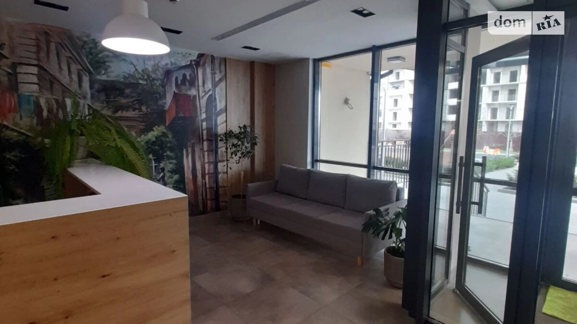 Продается 1-комнатная квартира 89.3 кв. м в Фонтанке, ул. Дружбы народов - фото 3