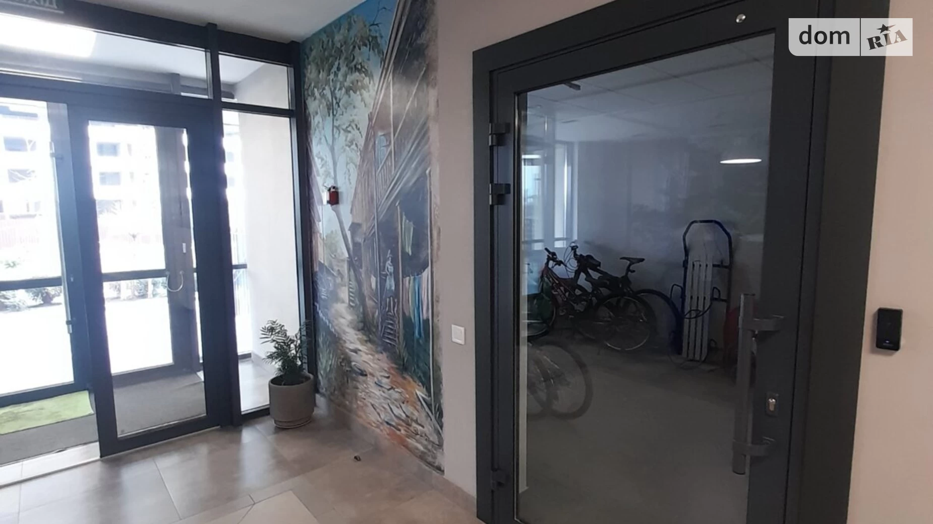 Продается 1-комнатная квартира 89.3 кв. м в Фонтанке, ул. Дружбы народов - фото 4