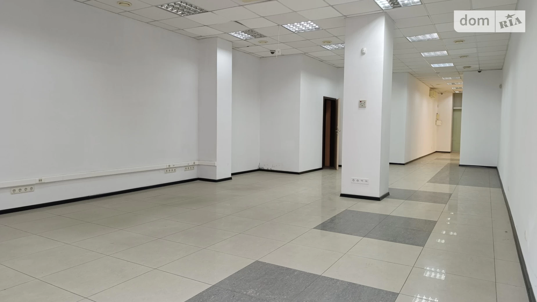 Сдается в аренду офис 350 кв. м в бизнес-центре, цена: 122500 грн - фото 2