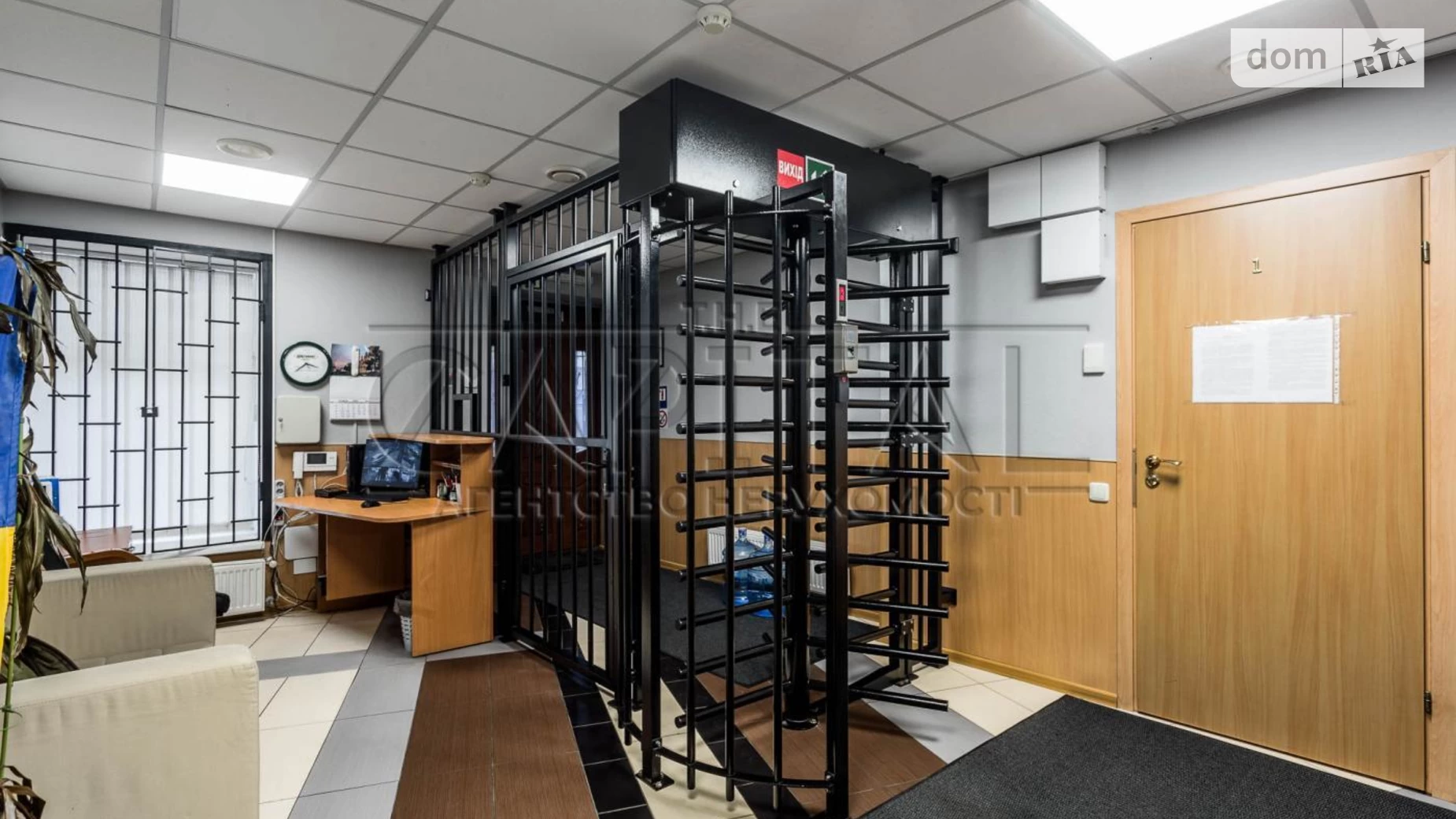 Сдается в аренду офис 189.9 кв. м в бизнес-центре, цена: 3000 $ - фото 4