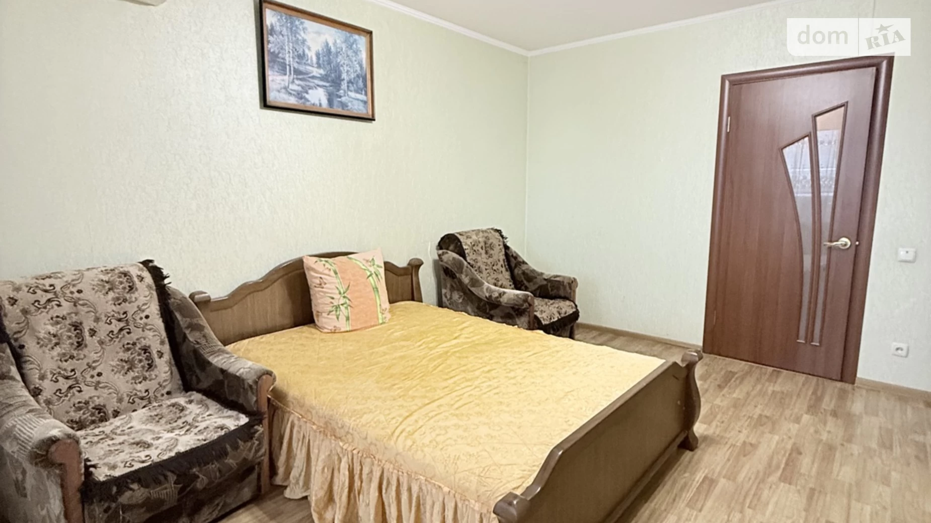 Продається 1-кімнатна квартира 50 кв. м у Чорноморську, вул. Захисників України(1 Травня) - фото 2
