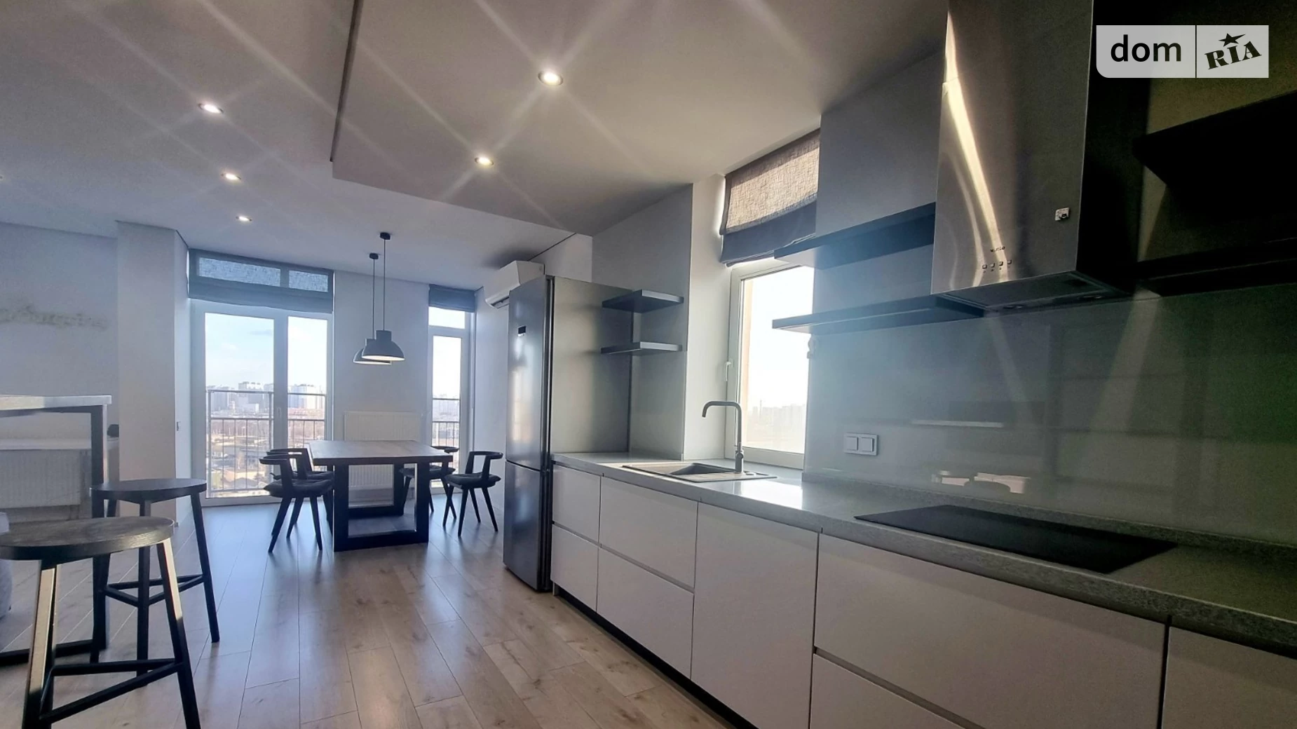 Продается 2-комнатная квартира 77.4 кв. м в Киеве, ул. Регенераторная, 4  - фото 3