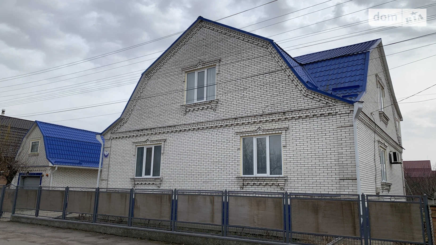 Продается дом на 2 этажа 269 кв. м с мебелью, цена: 94000 $ - фото 2