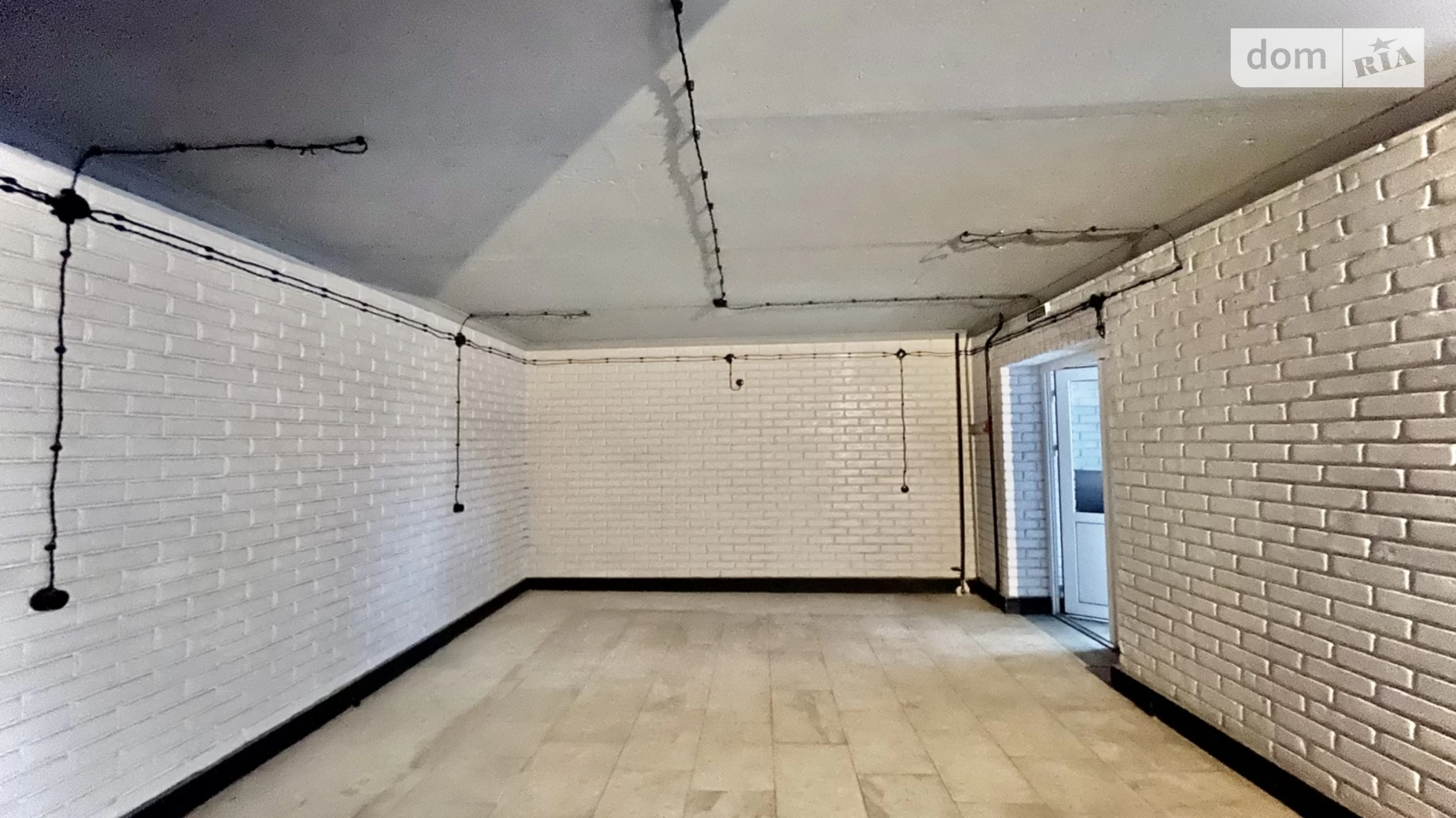 Продается помещения свободного назначения 214 кв. м в 5-этажном здании, цена: 99510 $ - фото 3