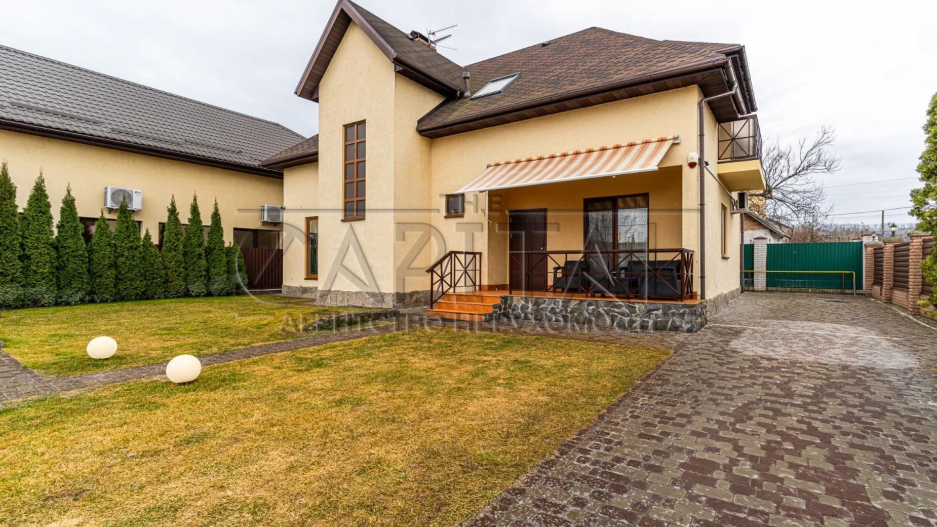 Продается дом на 2 этажа 208 кв. м с камином, цена: 235000 $ - фото 2