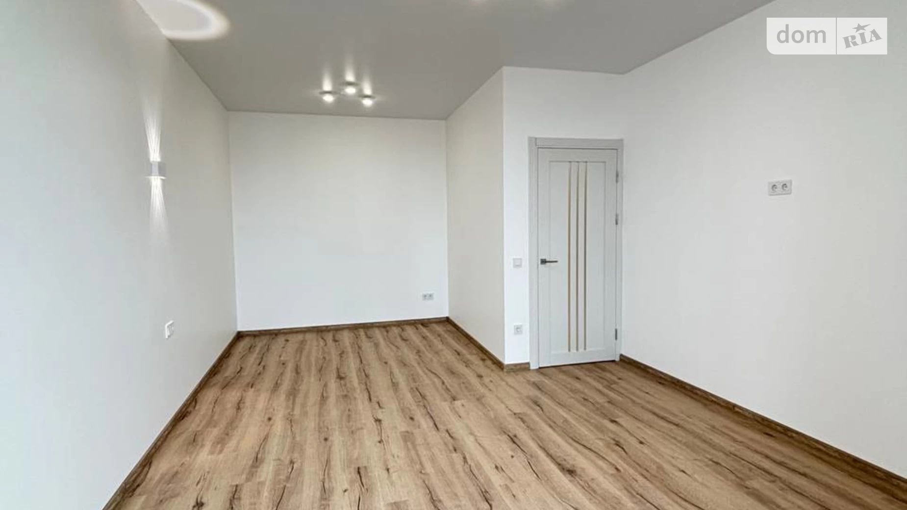 Продается 1-комнатная квартира 48 кв. м в Ивано-Франковске, ул. Приозерная, 30 - фото 3