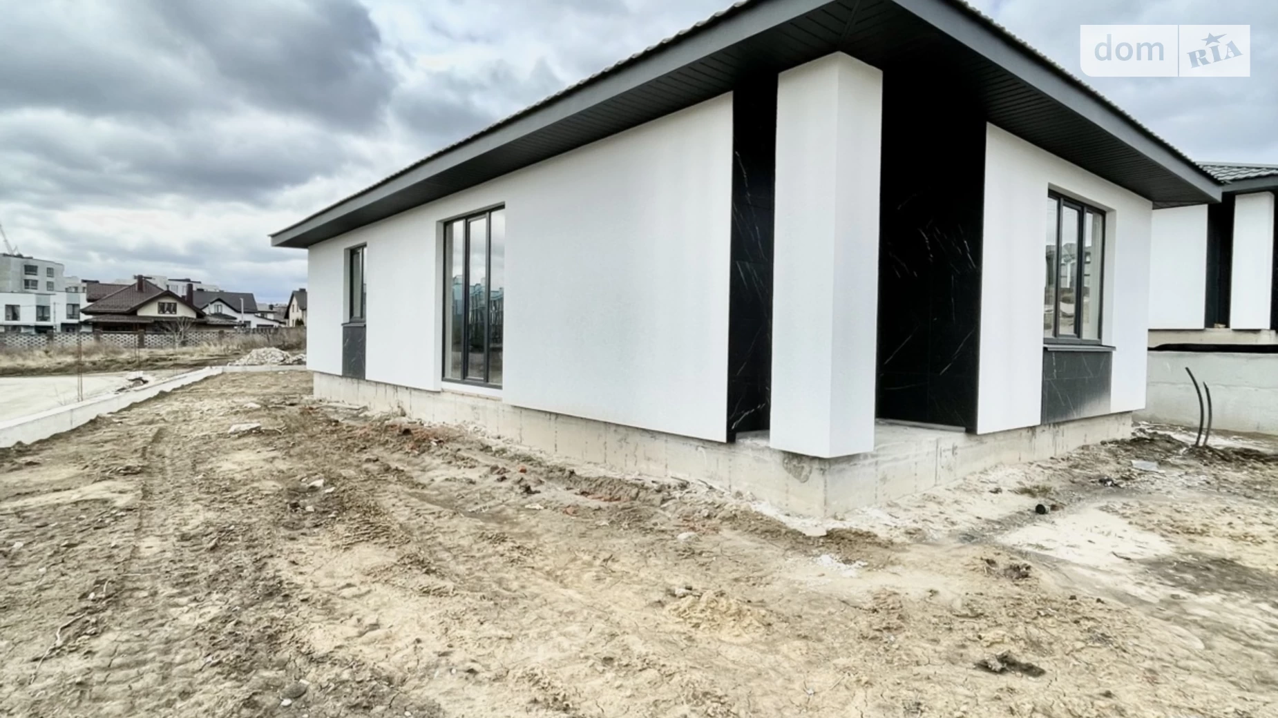 Продается одноэтажный дом 94 кв. м с гаражом, цена: 78000 $ - фото 3