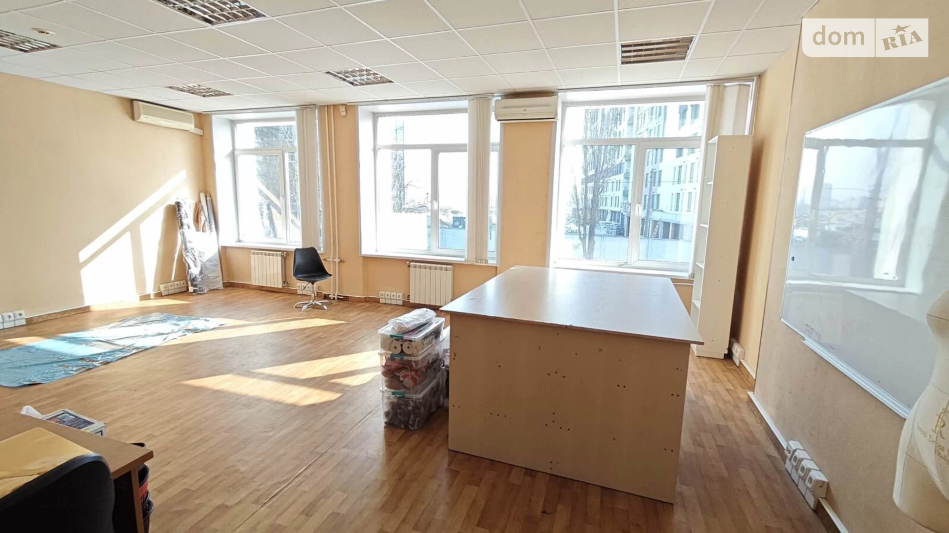 Сдается в аренду офис 70 кв. м в бизнес-центре, цена: 20340 грн - фото 4