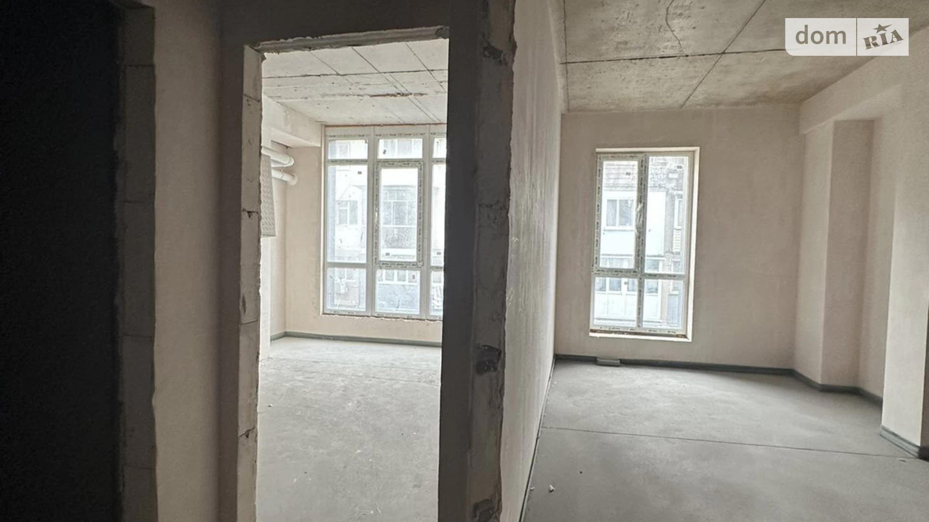Продається 2-кімнатна квартира 68.8 кв. м у Одесі, ул. Космонавтів - фото 2