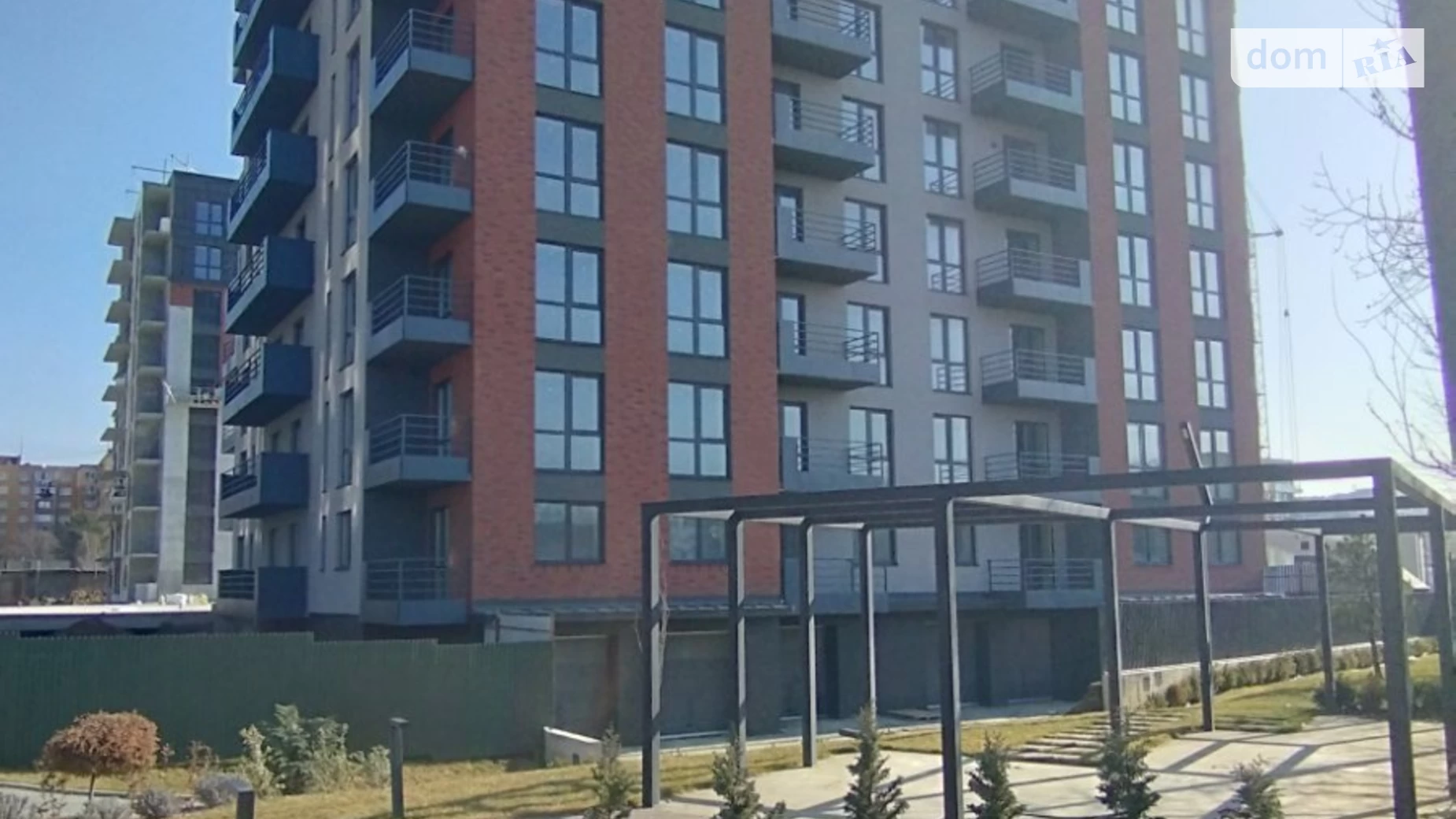 Продается 2-комнатная квартира 64 кв. м в Ужгороде, ул. Легоцкого - фото 2