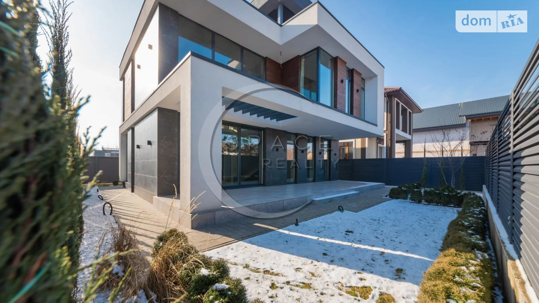 Продается дом на 3 этажа 233.4 кв. м с мебелью, цена: 350000 $ - фото 5