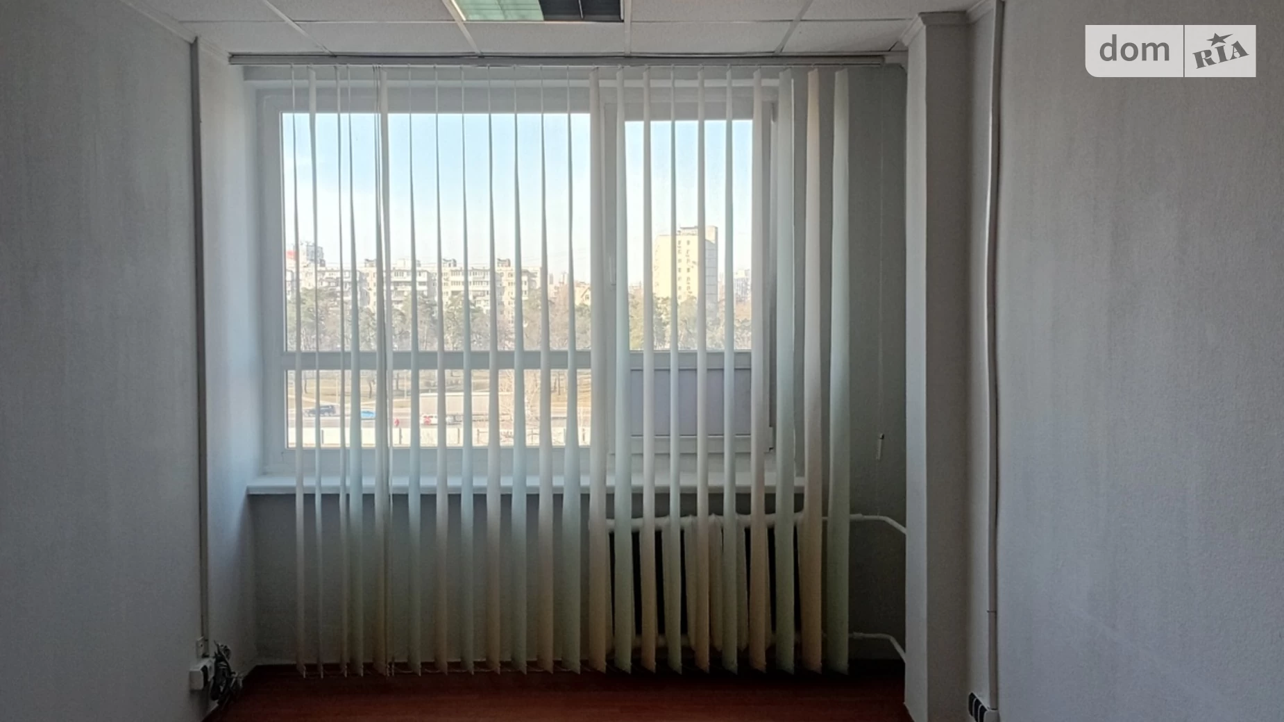 Сдается в аренду офис 18 кв. м в бизнес-центре, цена: 3060 грн - фото 4