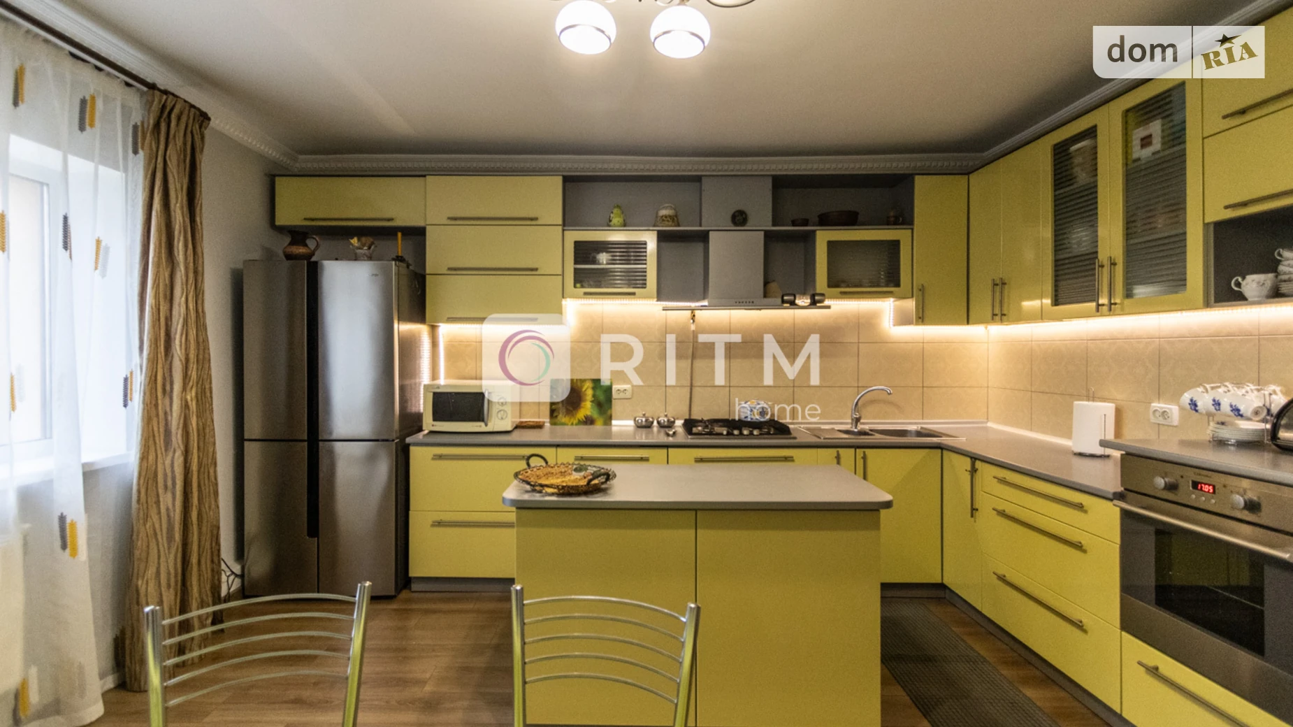 Продается дом на 2 этажа 200 кв. м с участком, цена: 158000 $ - фото 2