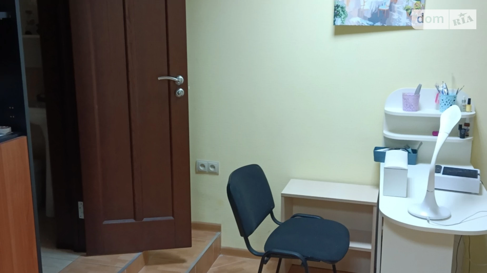 Сдается в аренду офис 17 кв. м в бизнес-центре, цена: 2000 грн - фото 2