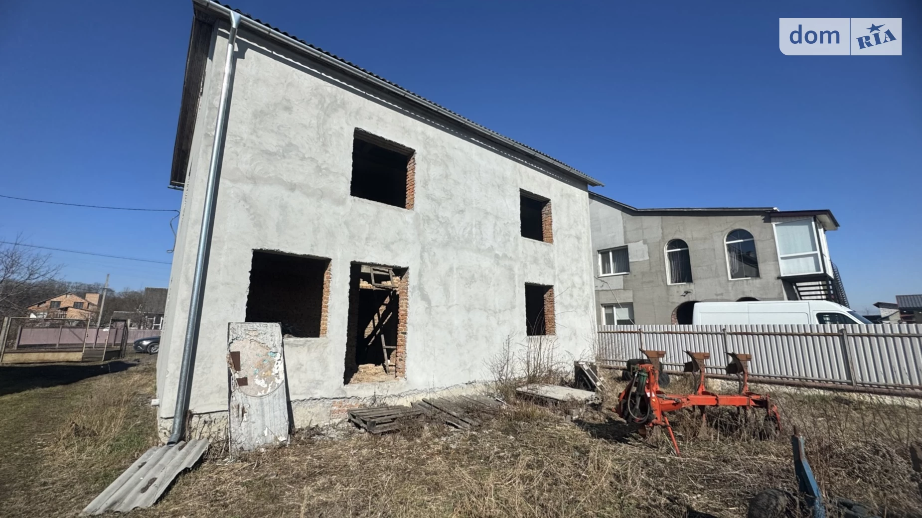 Продается дом на 2 этажа 220 кв. м с гаражом, цена: 39000 $ - фото 2
