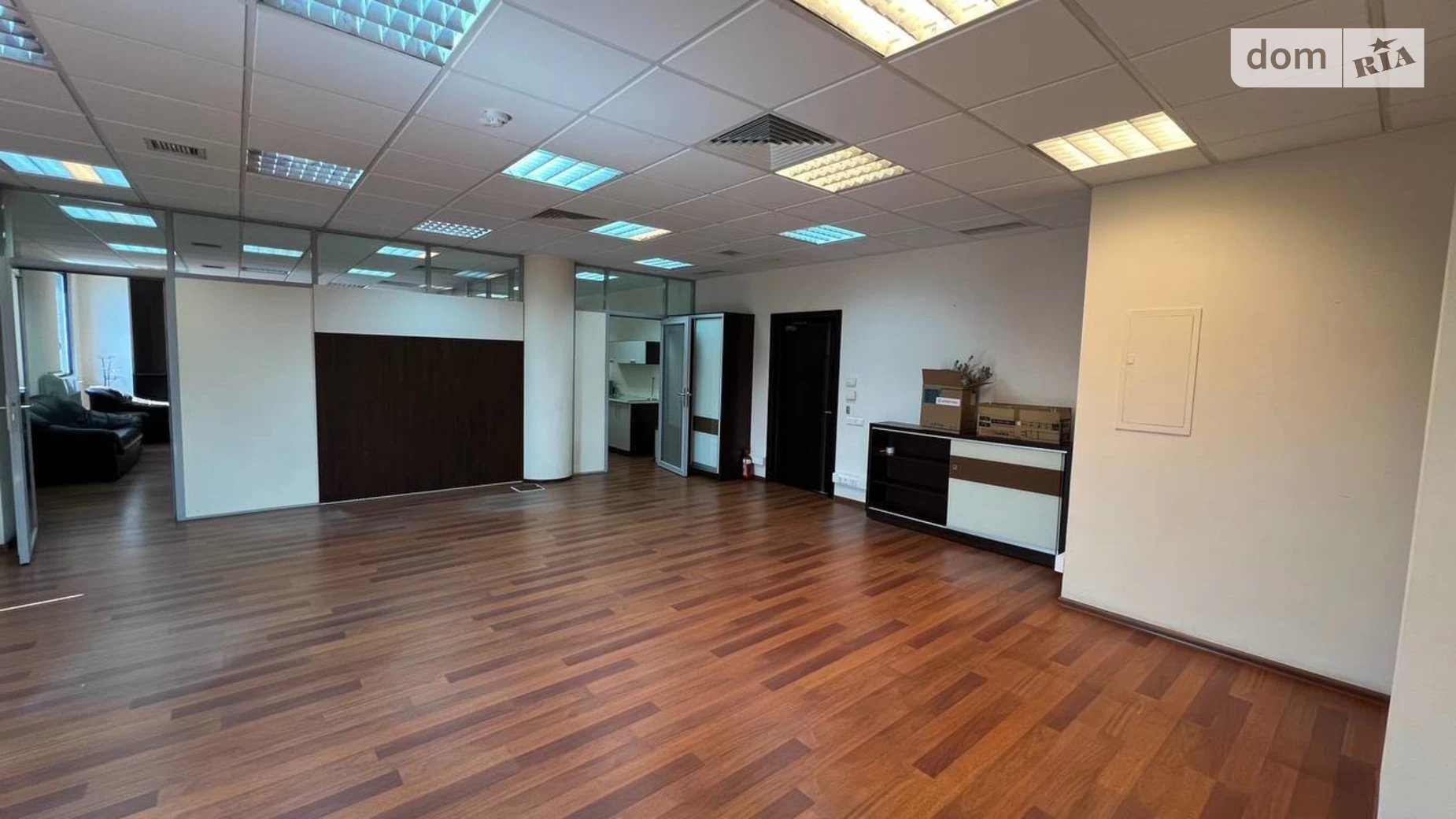 Здається в оренду офіс 120 кв. м в бізнес-центрі, цена: 1800 $ - фото 3
